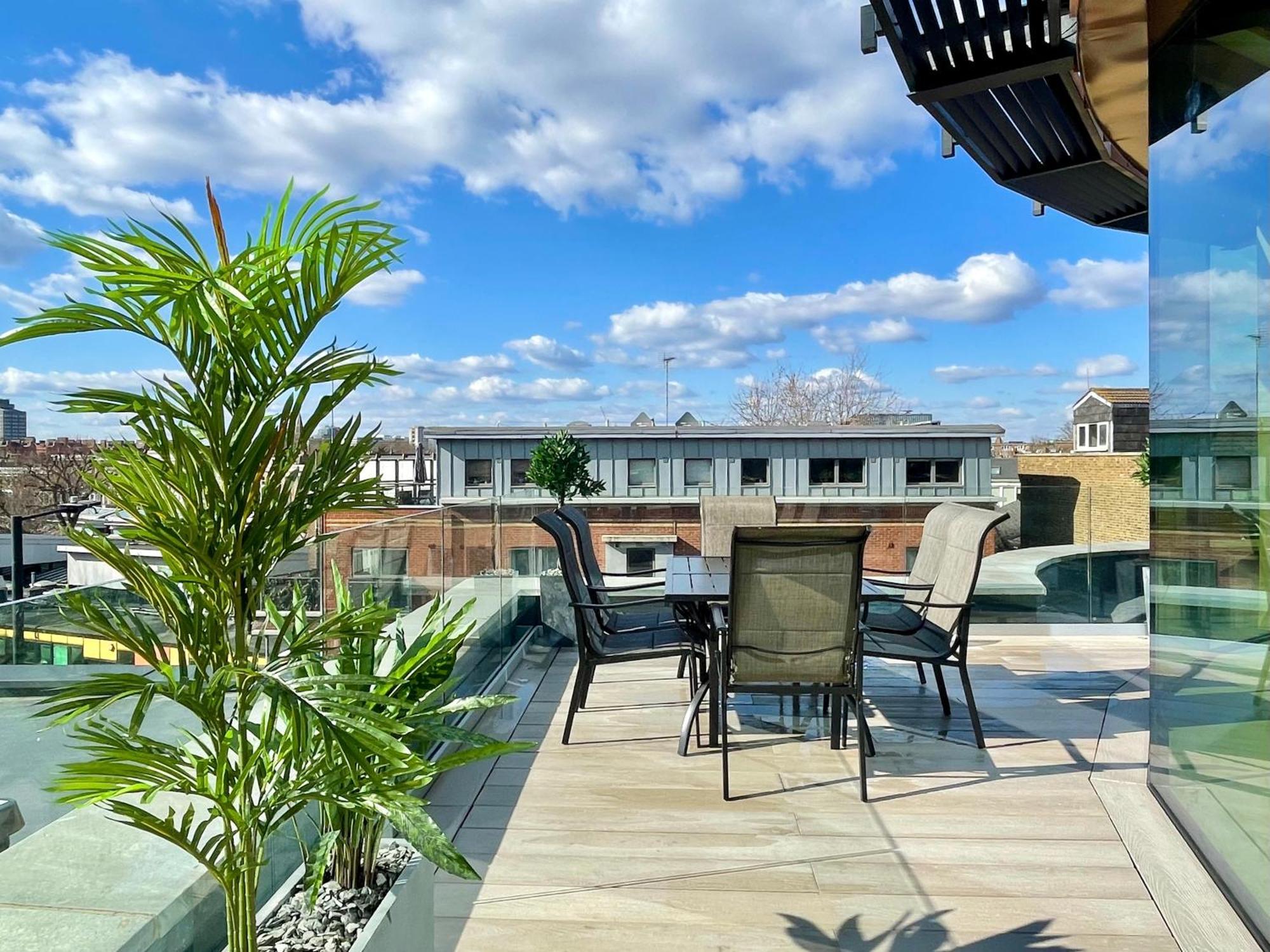 Penthouse In Fulham West Kensington 3 Bedrooms Apartment *