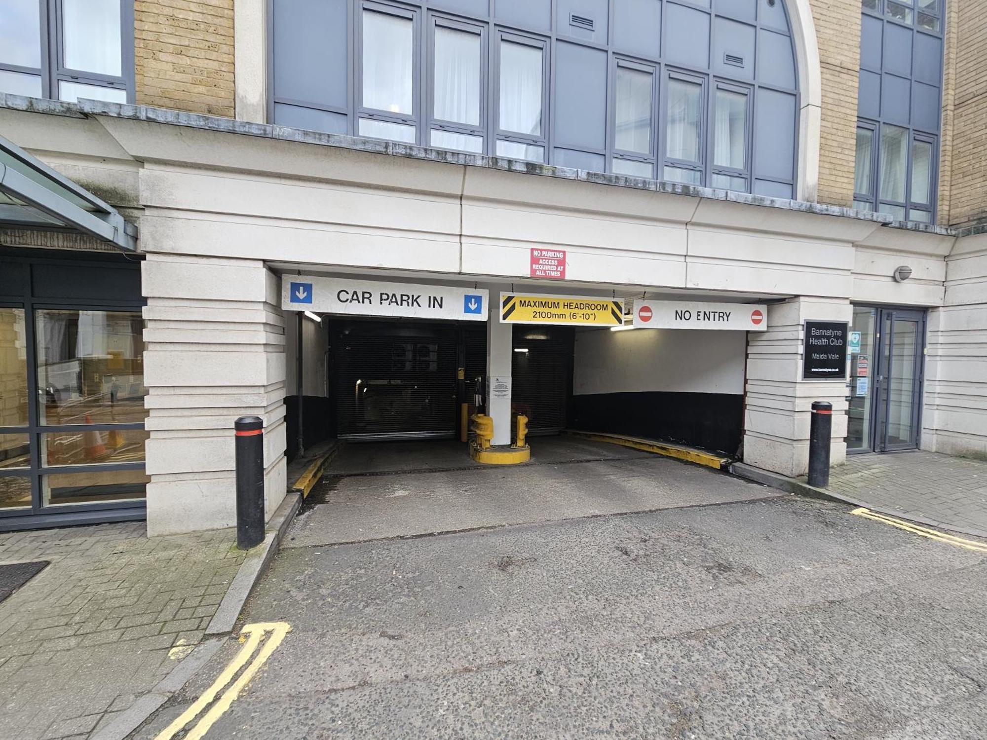 Apartment Luxury 3-bed With Private Garden En-suites & Underground Parking Prime Nw6 Location
