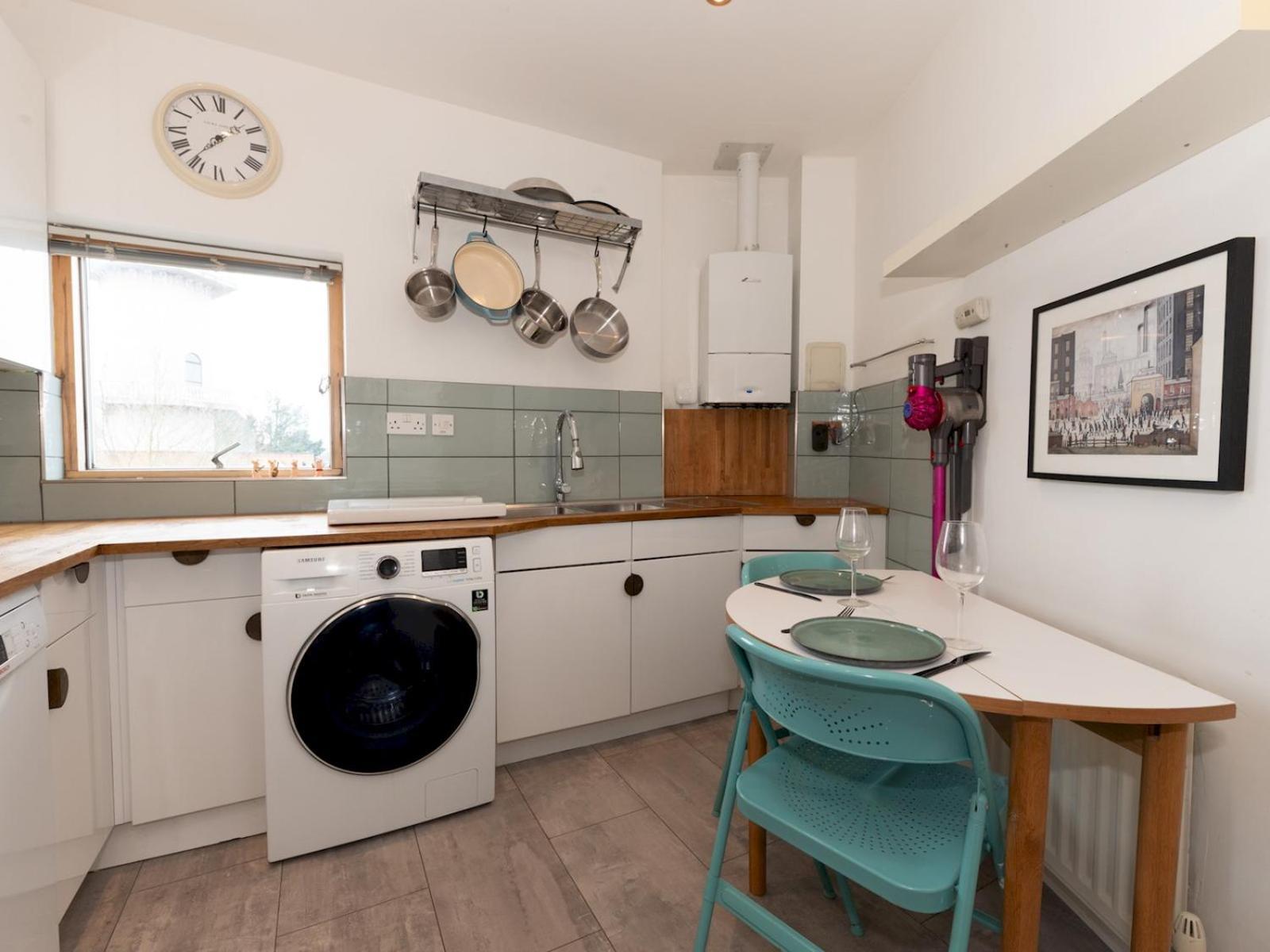 Apartment Pass The Keys Stylish Cosy - A Design Lover's Dream *