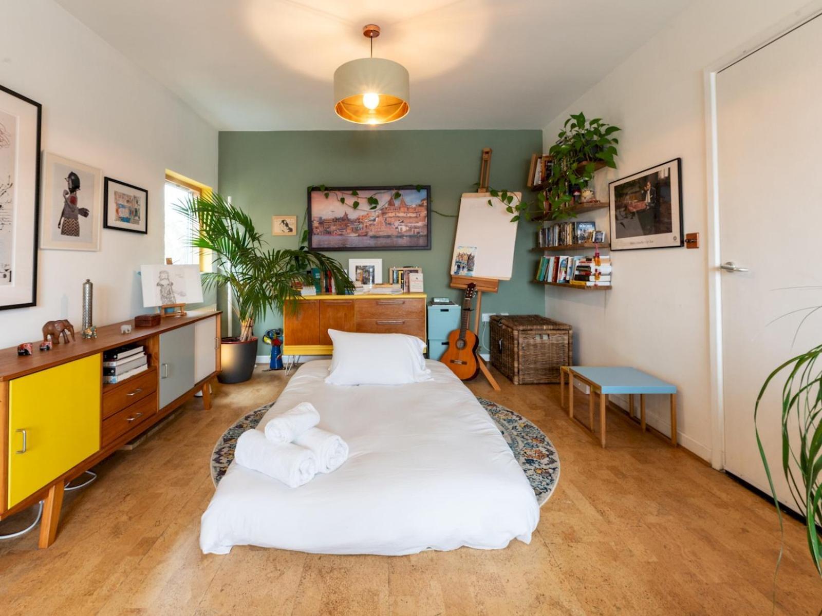 Pass The Keys Stylish Cosy - A Design Lover's Dream London