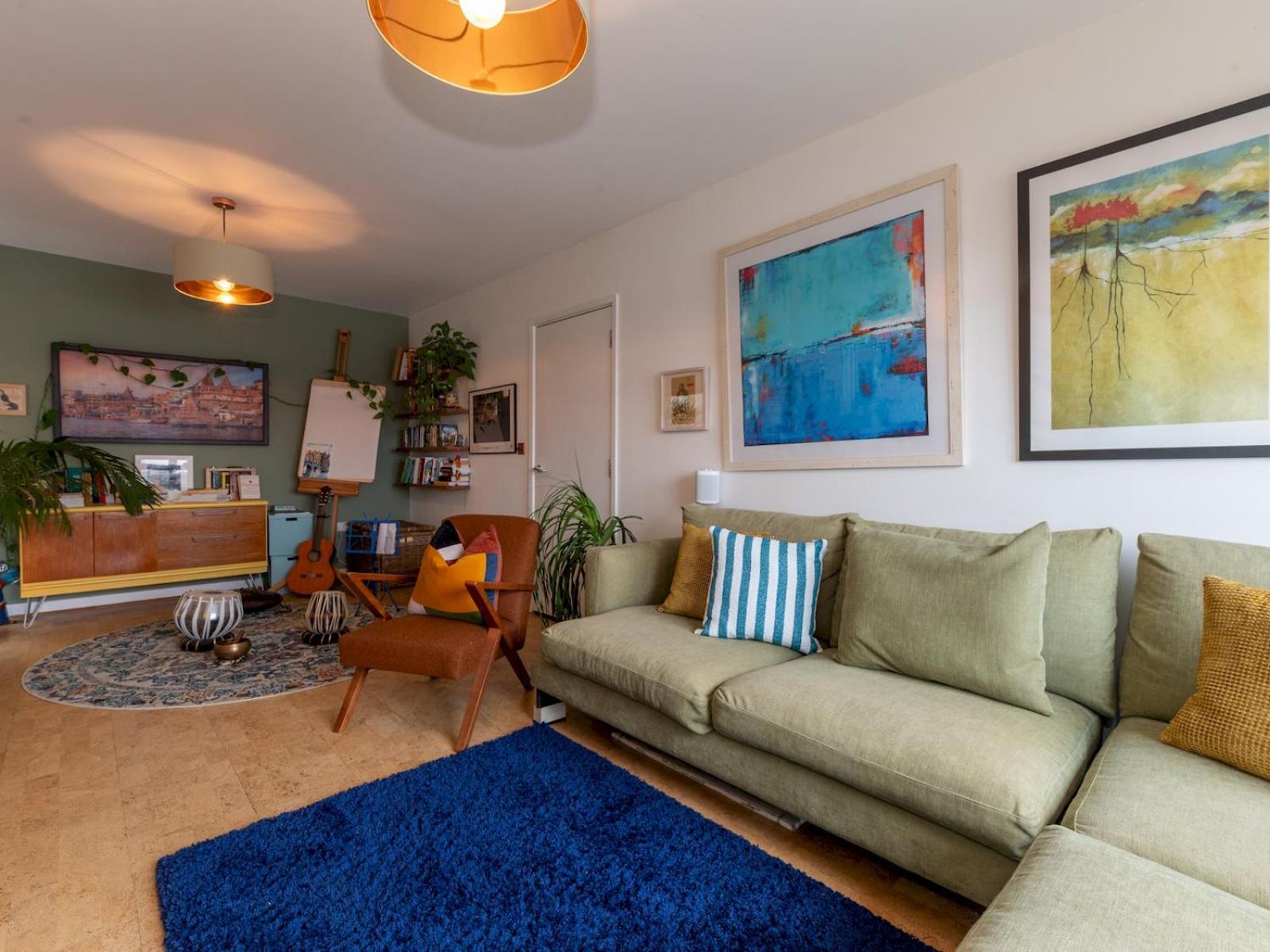 Pass The Keys Stylish Cosy - A Design Lover's Dream Apartment London