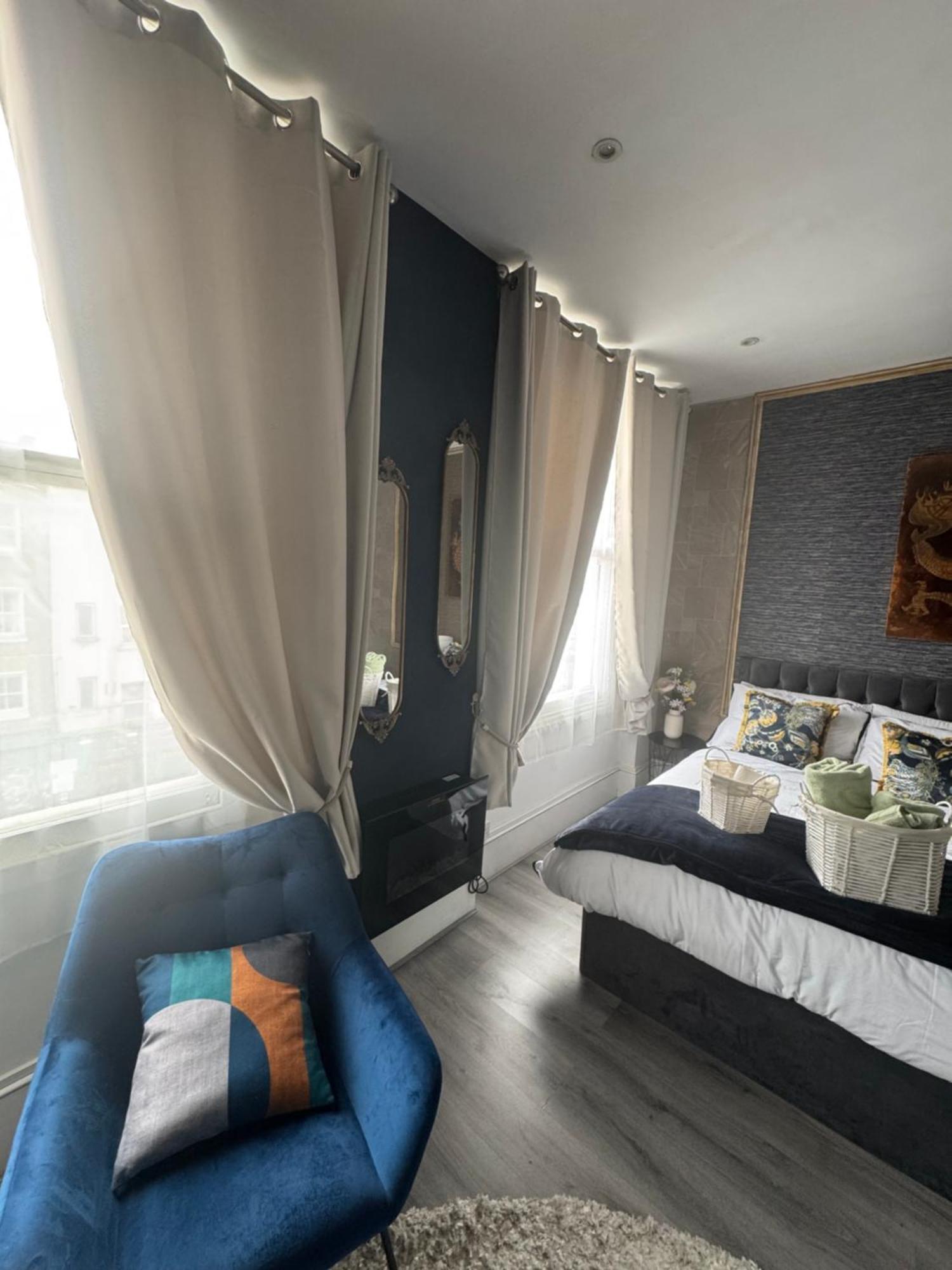 Aimi Luxury Living *