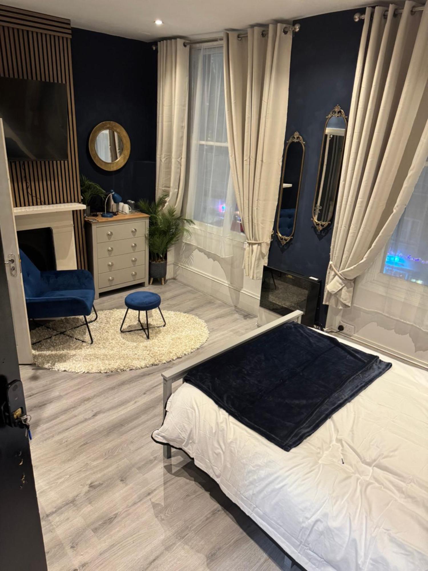 Aimi Luxury Living