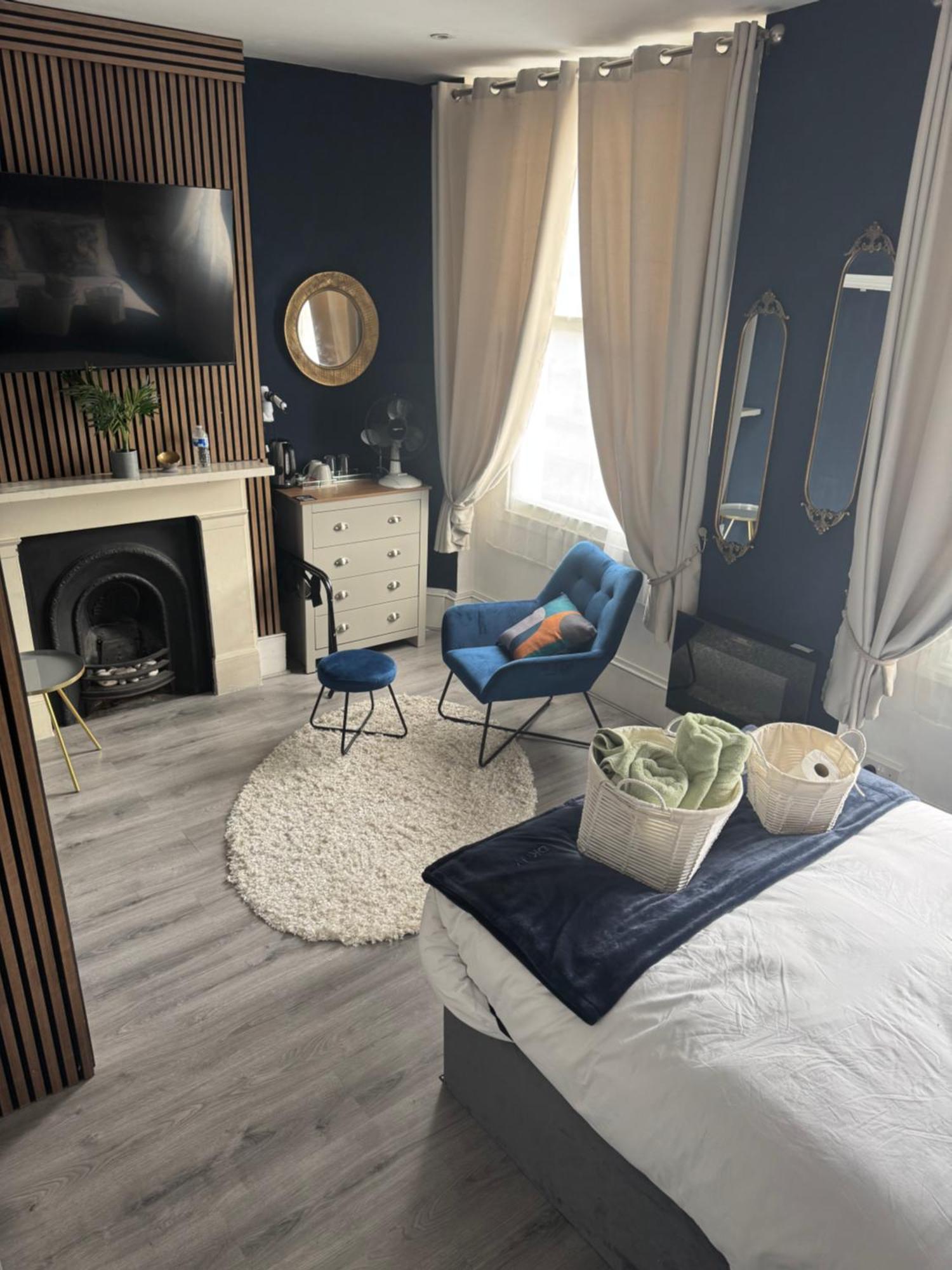 Aimi Luxury Living Guest house London