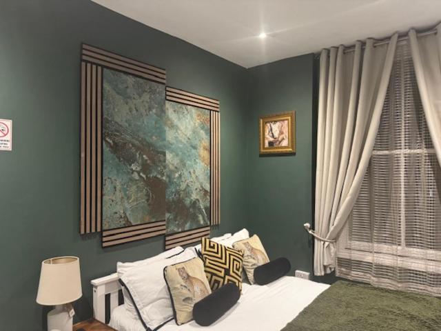 Aimi Luxury Living