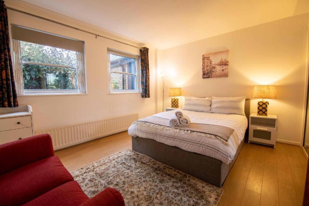 Apartment Thames-line