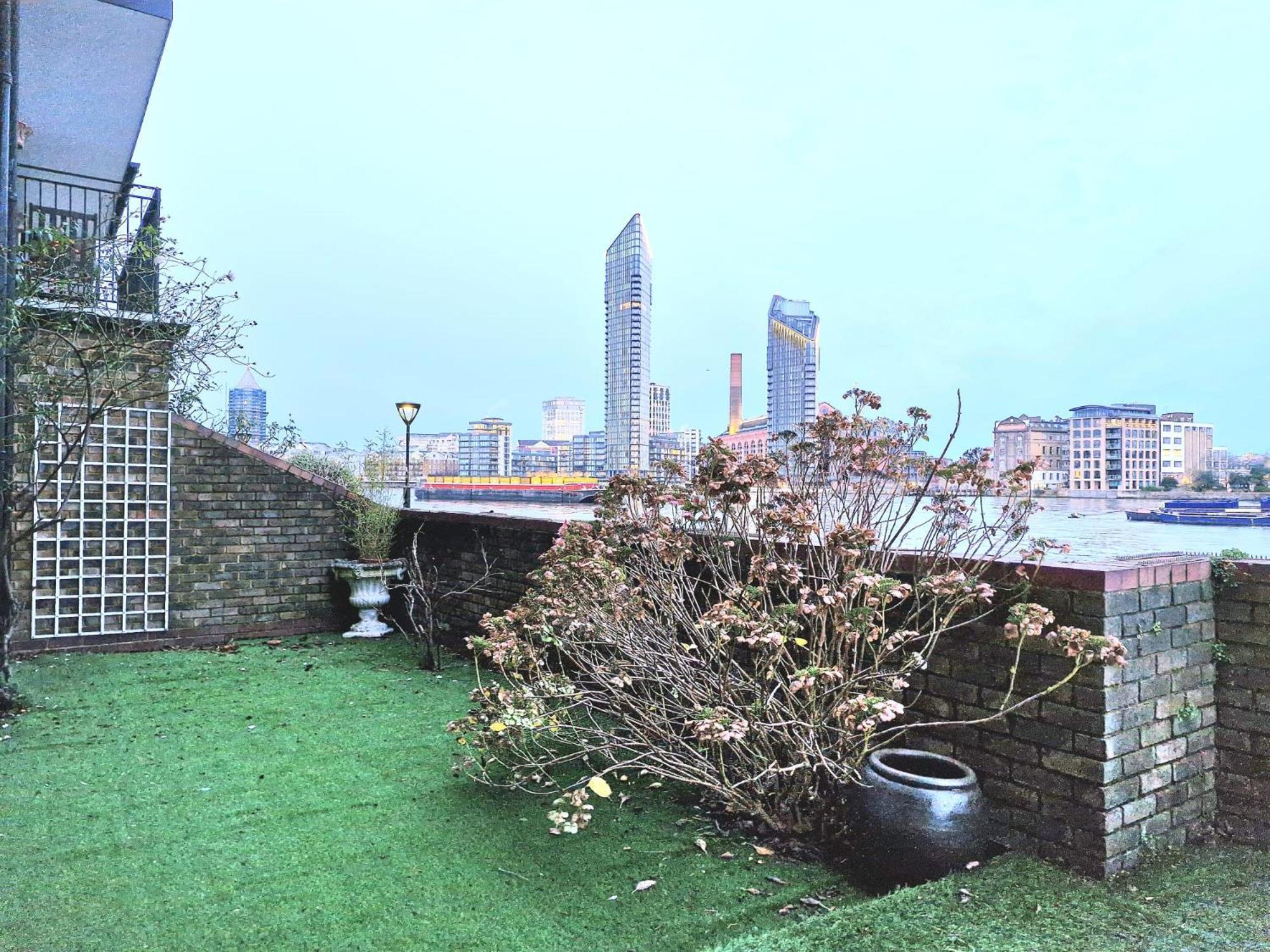 Apartment Thames-line London