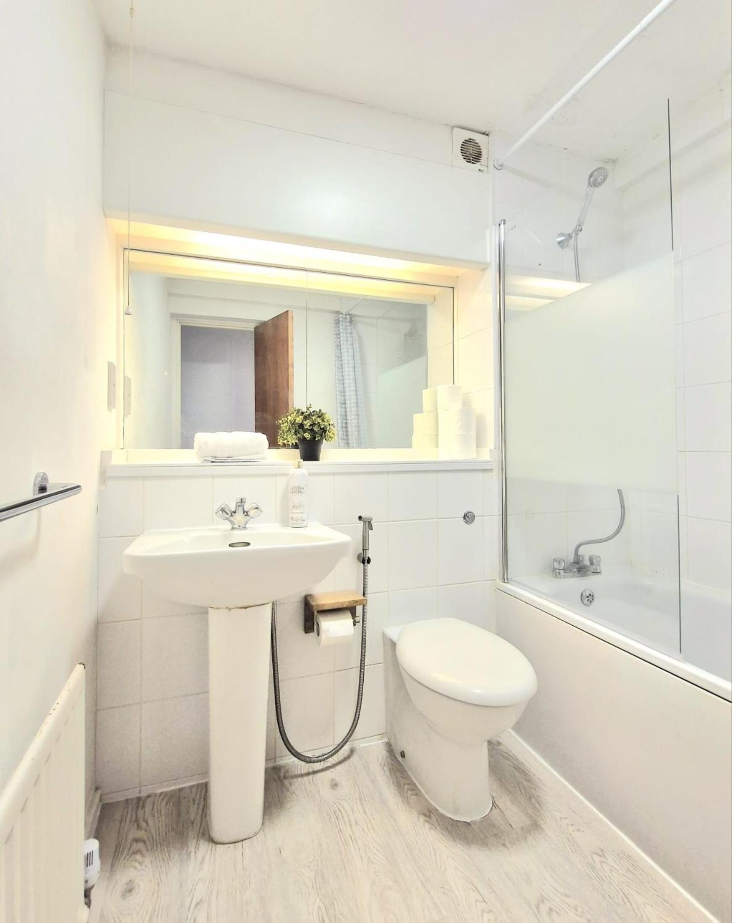 Apartment Thames-line London