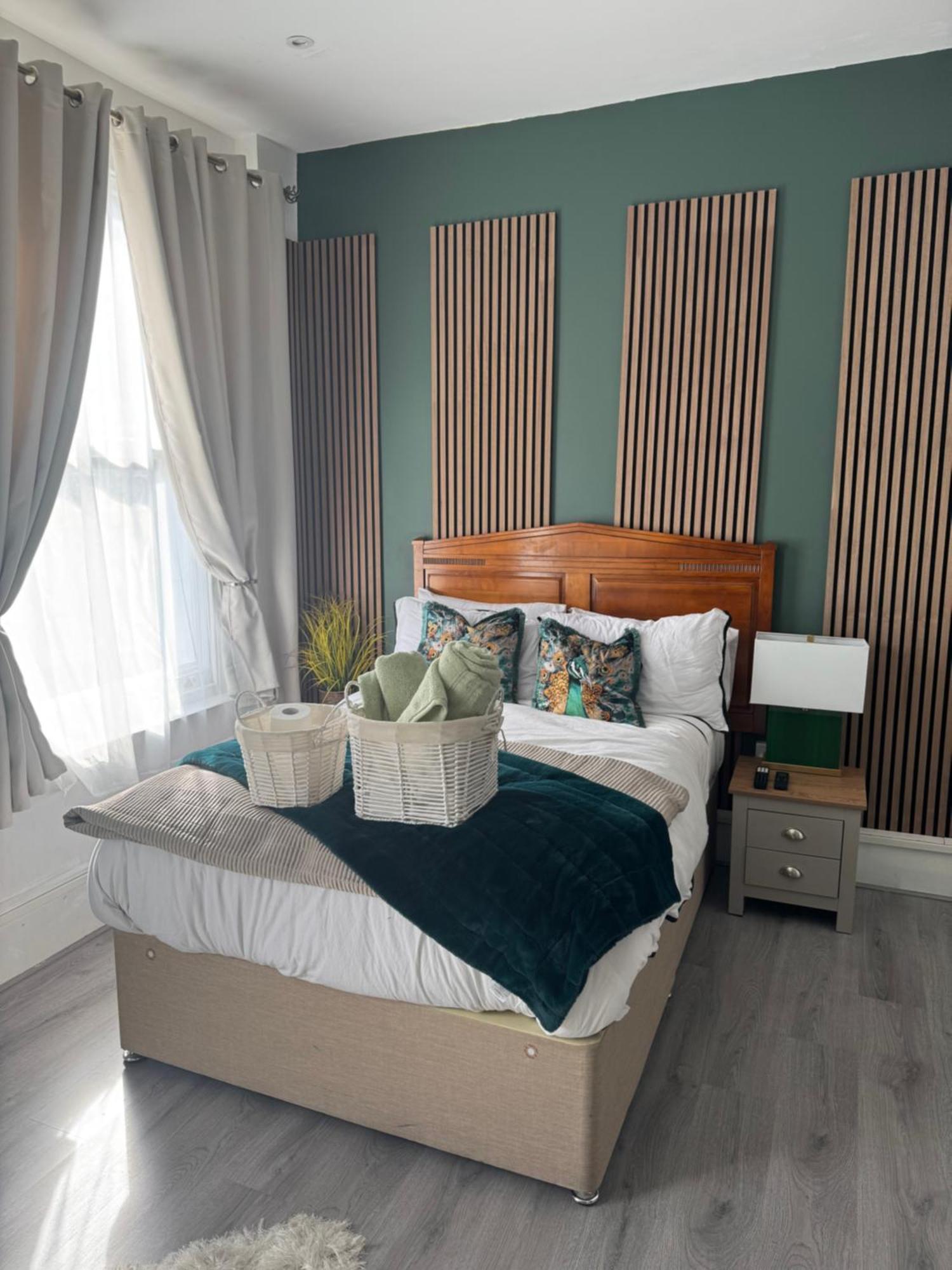 Aimi Luxury Living * London
