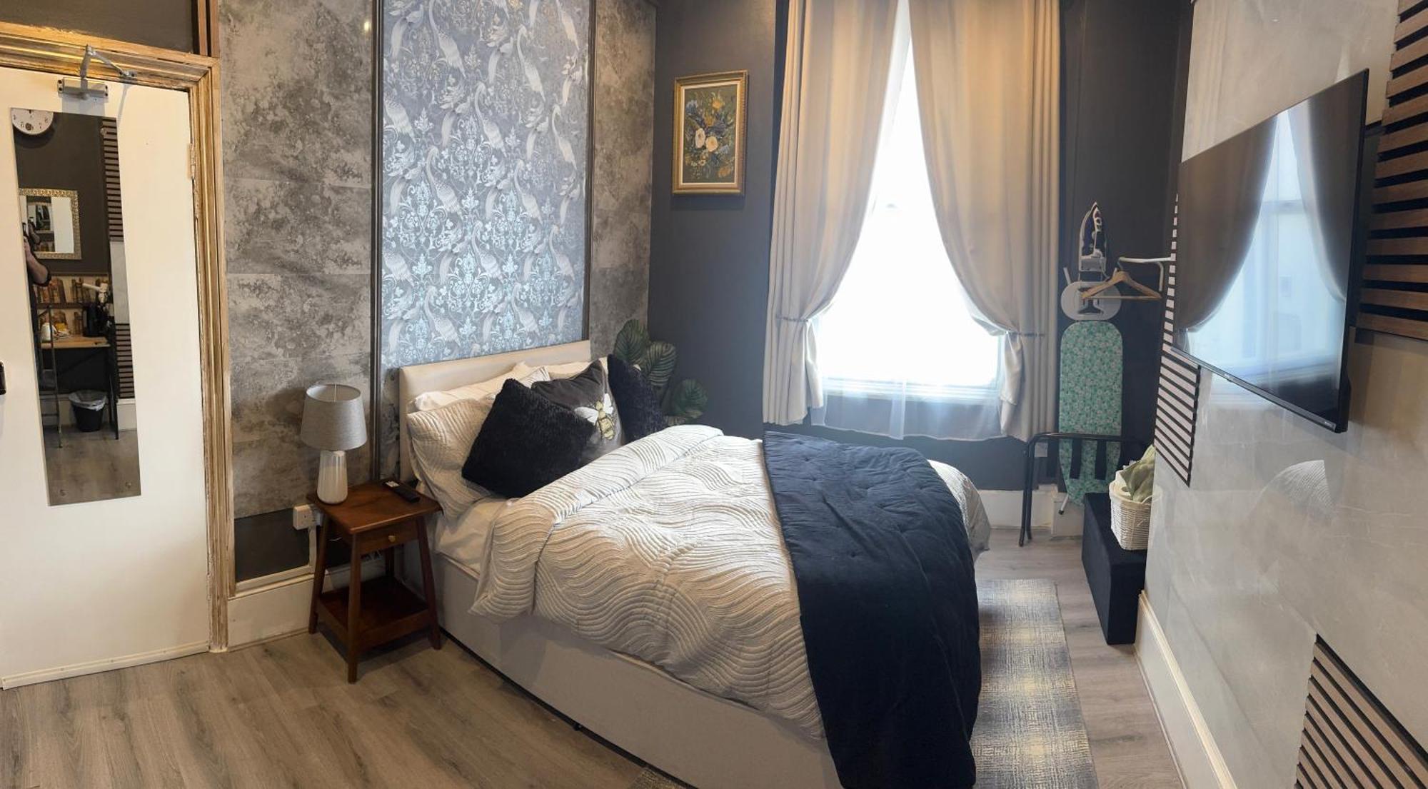Aimi Luxury Living