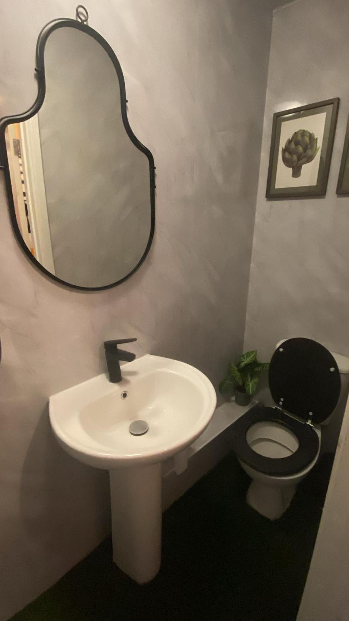 Aimi Luxury Living Guest house