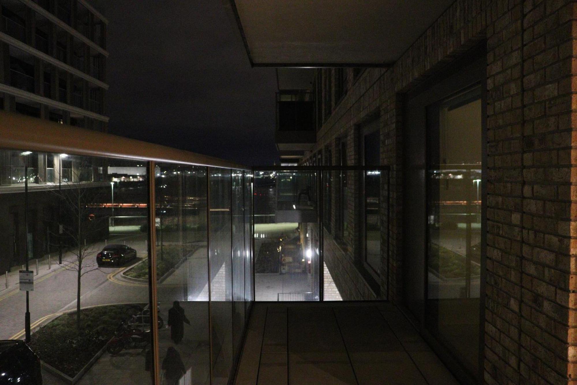 Luxury 2 Bed 2 Bath Apartment *