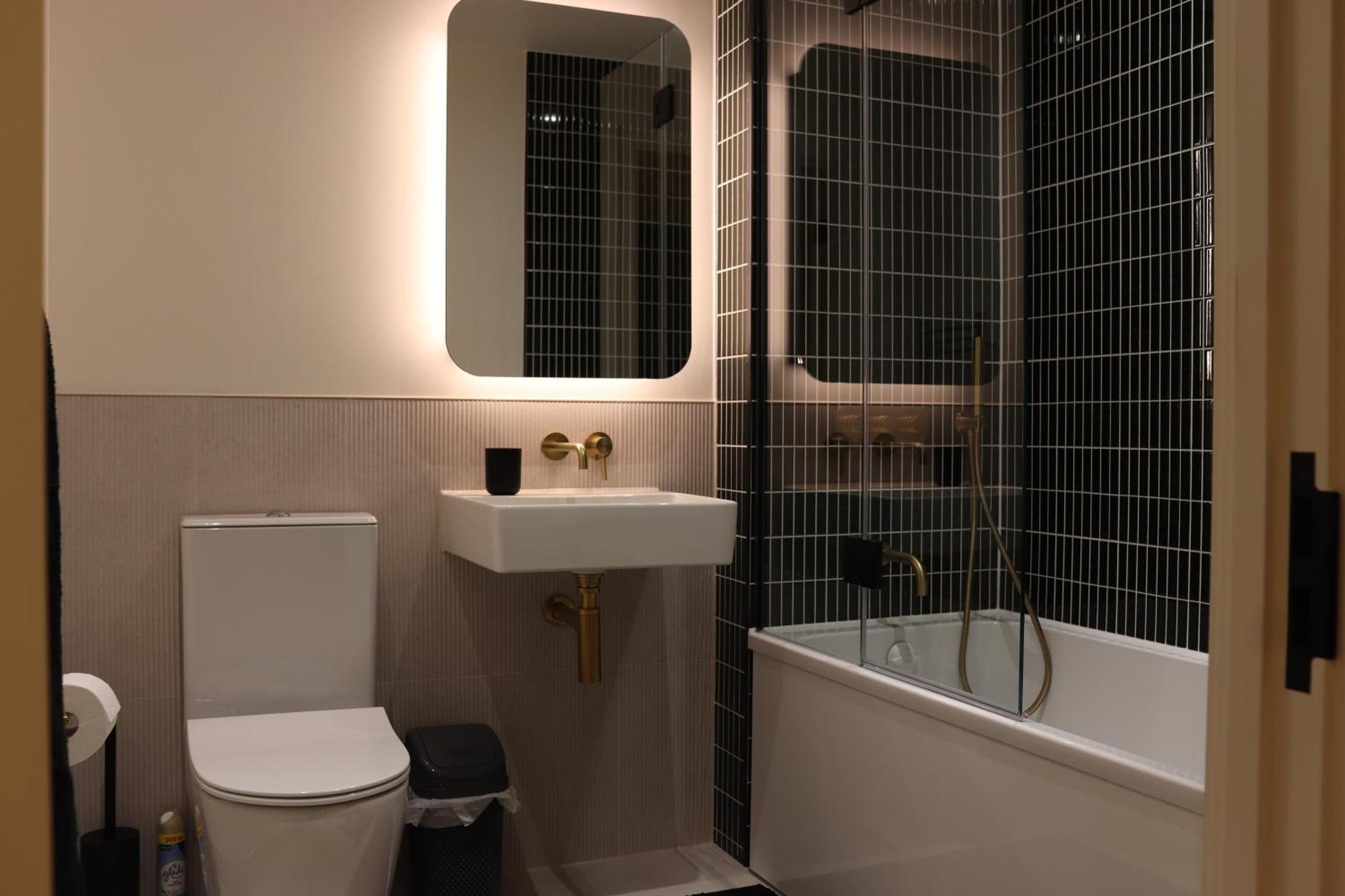 Apartment Luxury 2 Bed 2 Bath