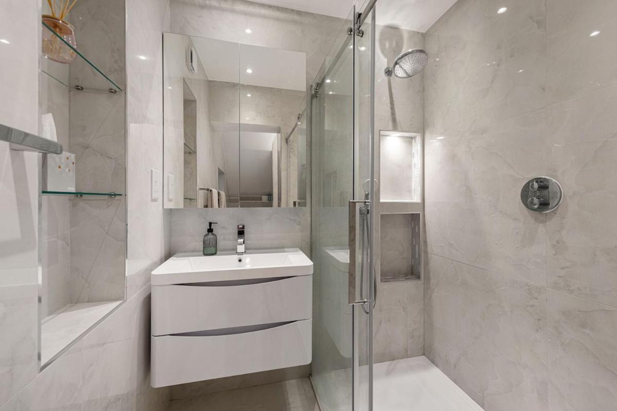 Stunning 3bd With Garden & Free Parking Apartment