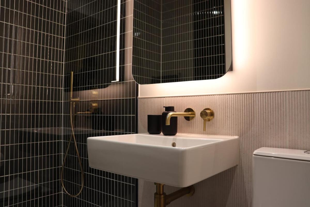 Luxury 2 Bed 2 Bath London