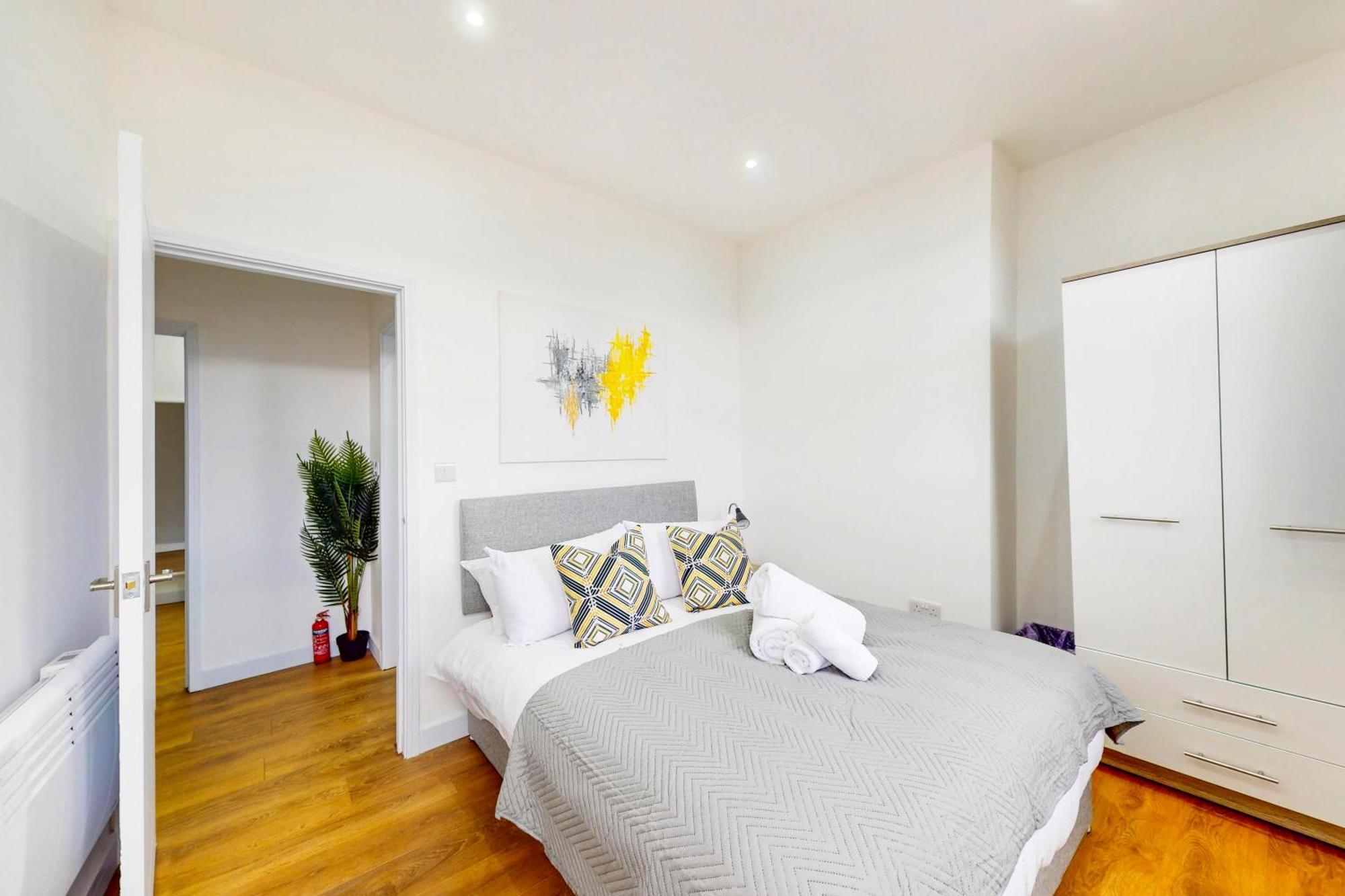 Apartment 2br Flat 5 Min Walk To New Cross Gate Station *