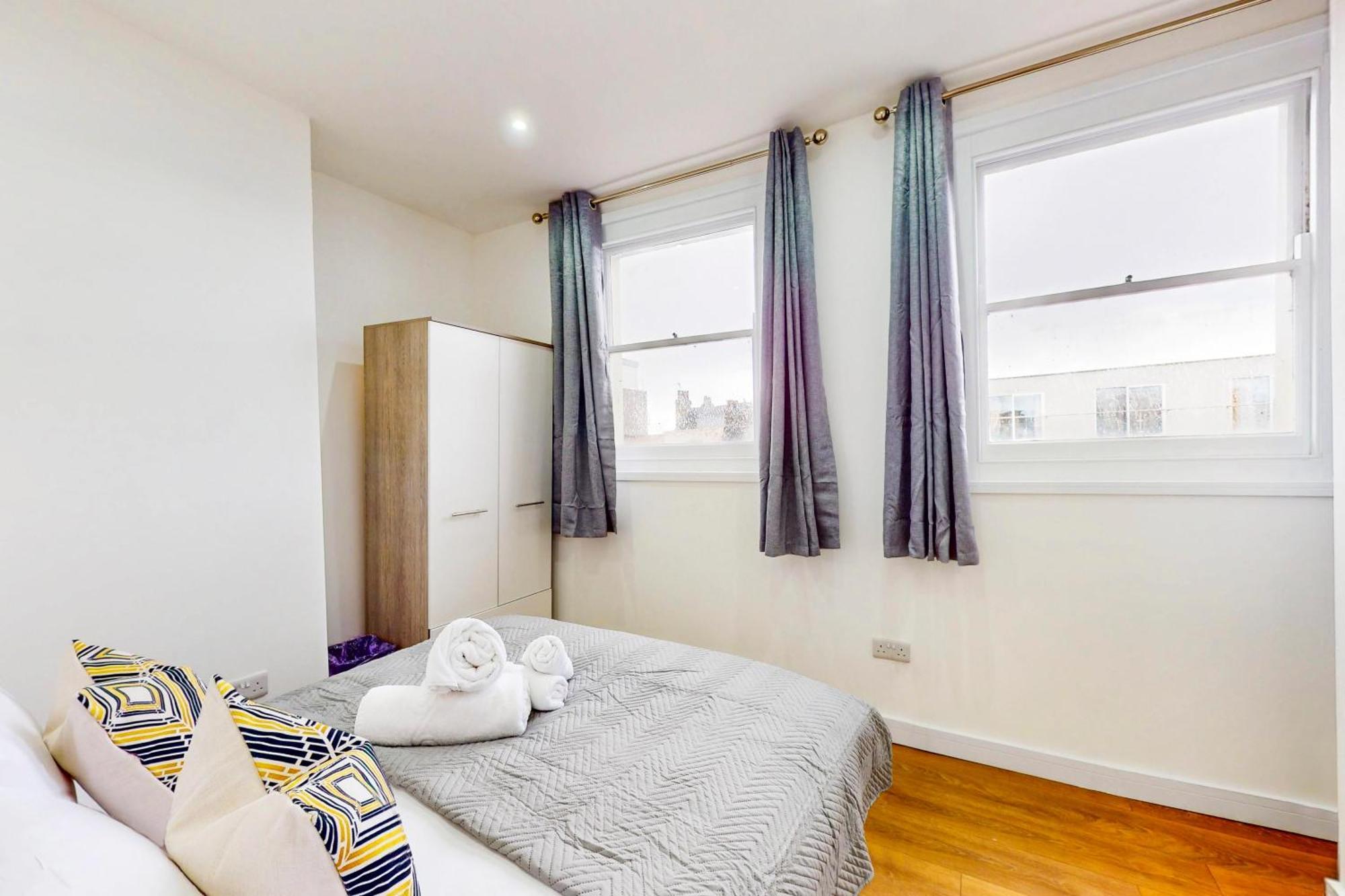 2br Flat 5 Min Walk To New Cross Gate Station Apartment *