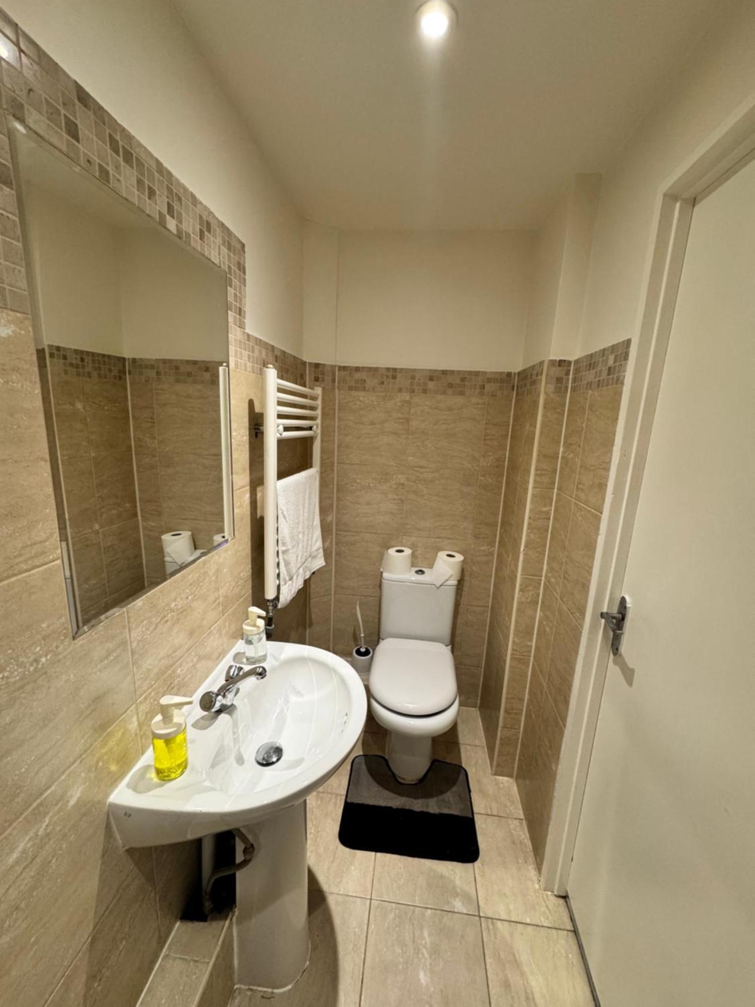 Queensborough Apartment