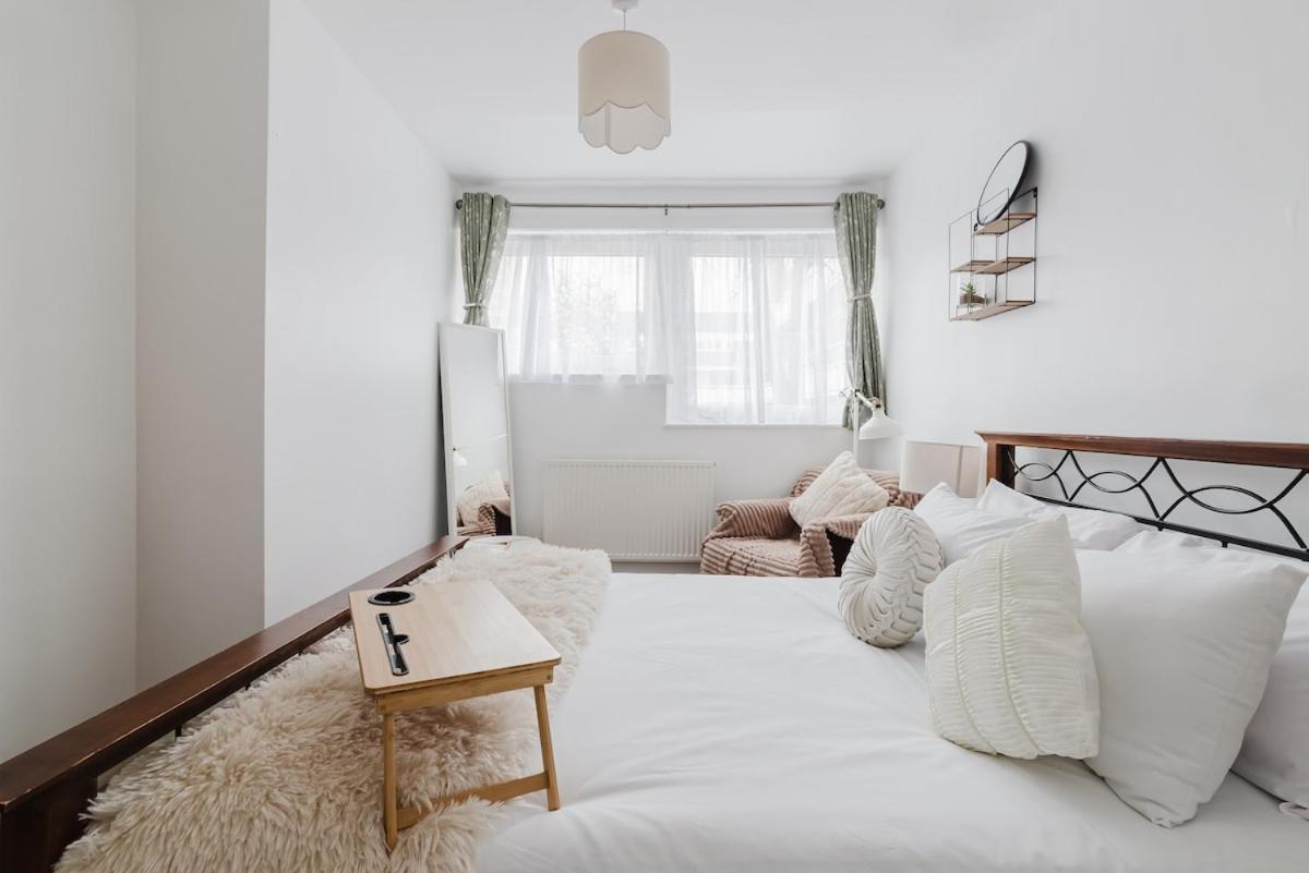 Apartment Spacious 3-bed Near Shoreditch With Parking