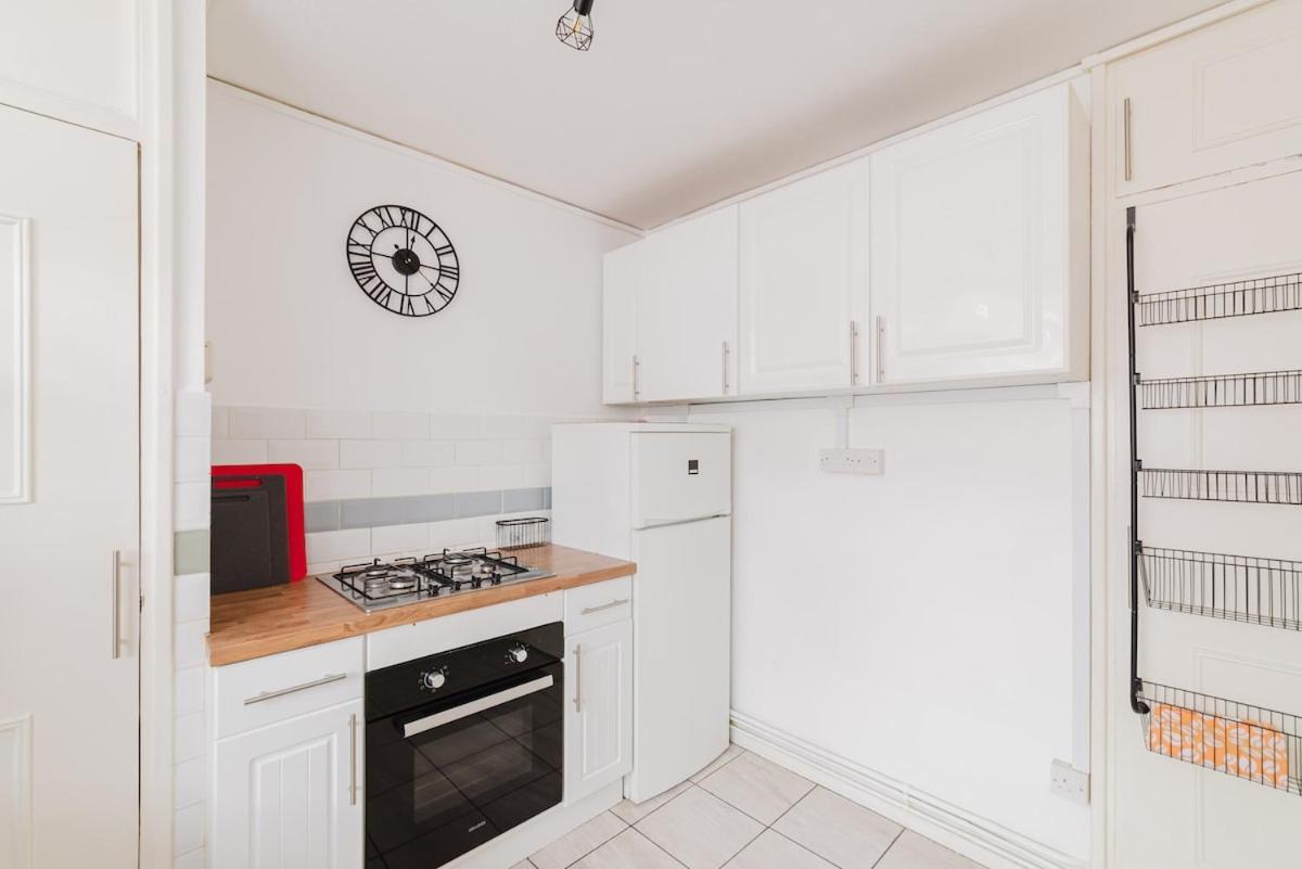 Apartment Spacious 3-bed Near Shoreditch With Parking *