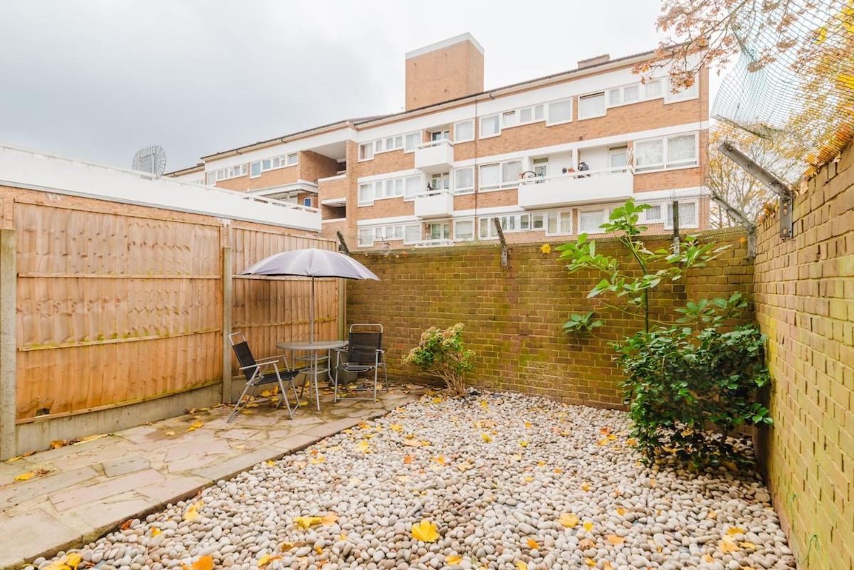 Spacious 3-bed Near Shoreditch With Parking Apartment