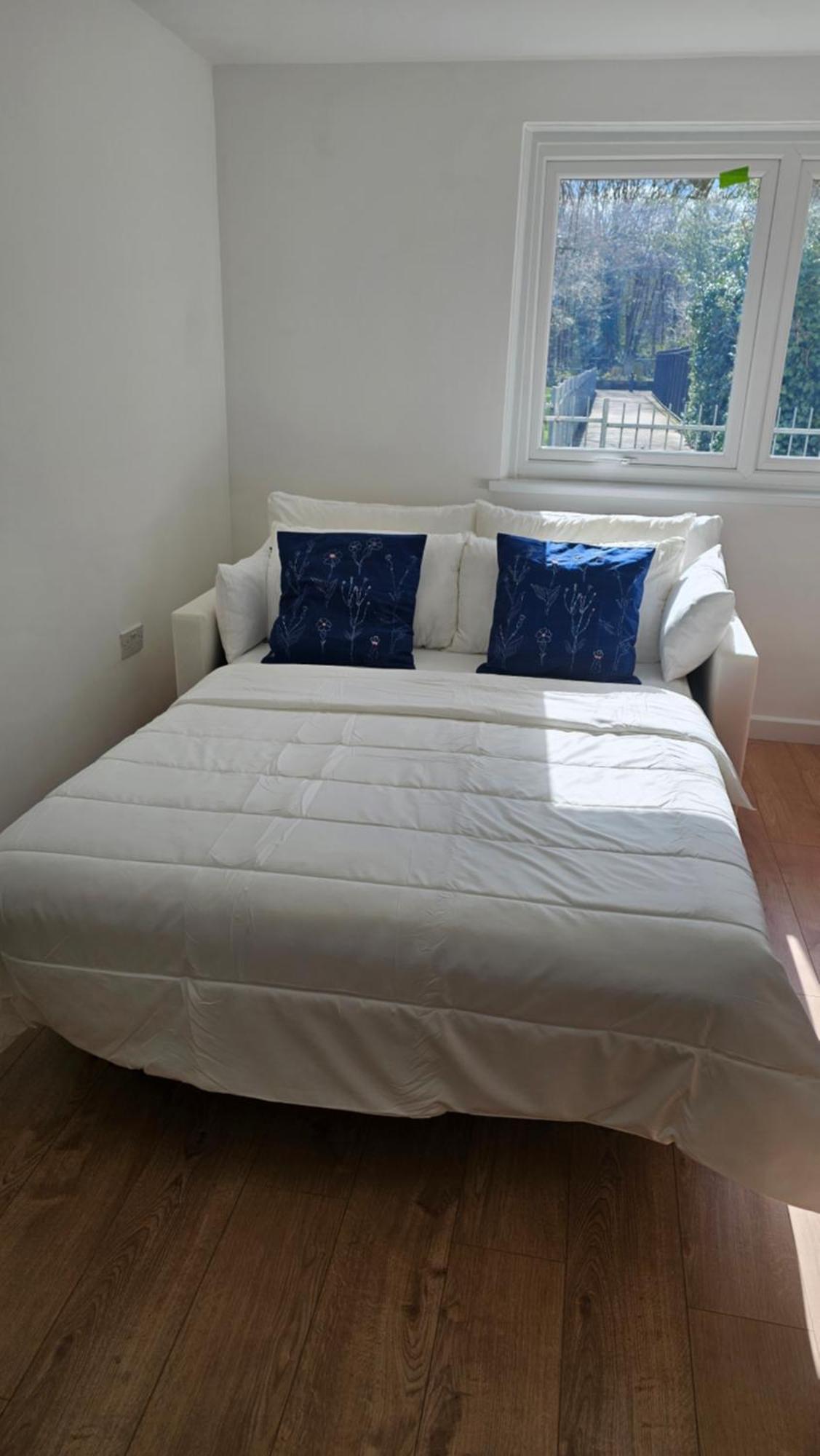 Modern Flat Near London! * London
