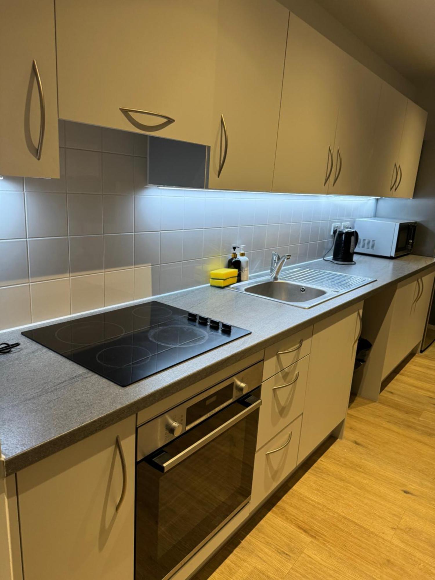 Appartement Luxury Canary Wharf Apt- Skyline Views & Balcony *