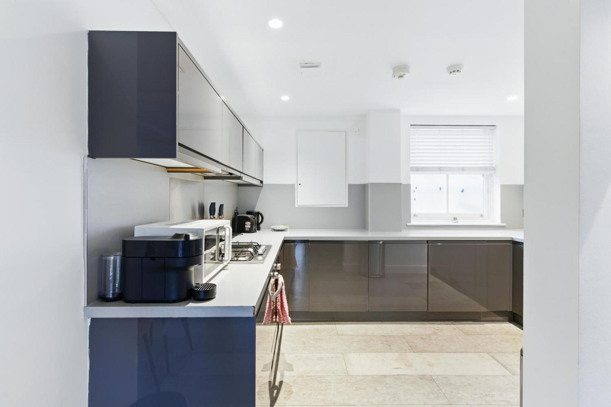 Modern Clerkenwell Loft Spacious Private Terrace Apartment