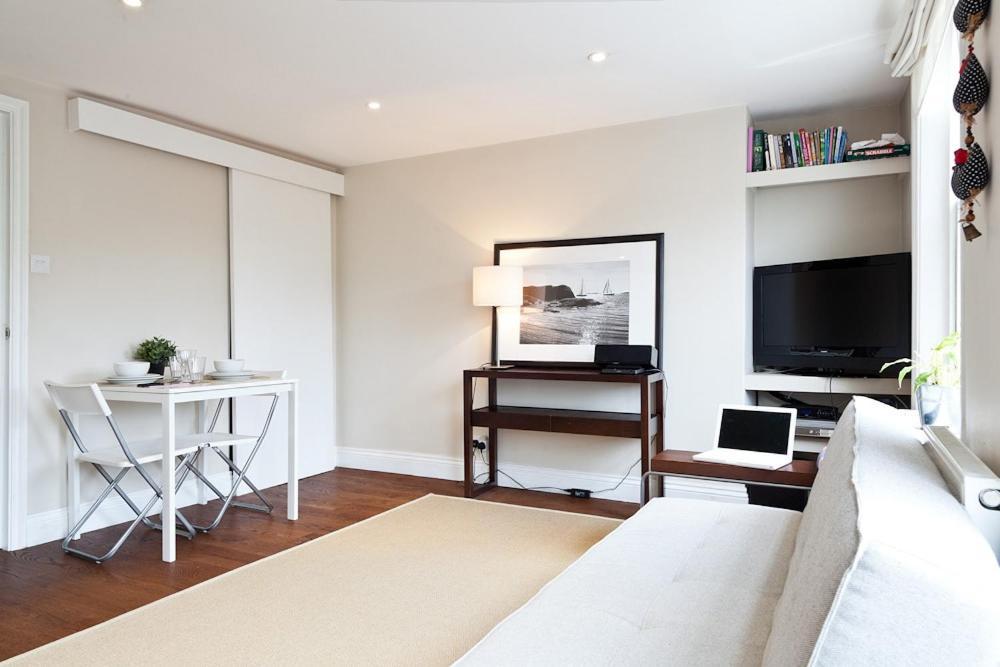 Apartment 1 Bedroom W Terrace London