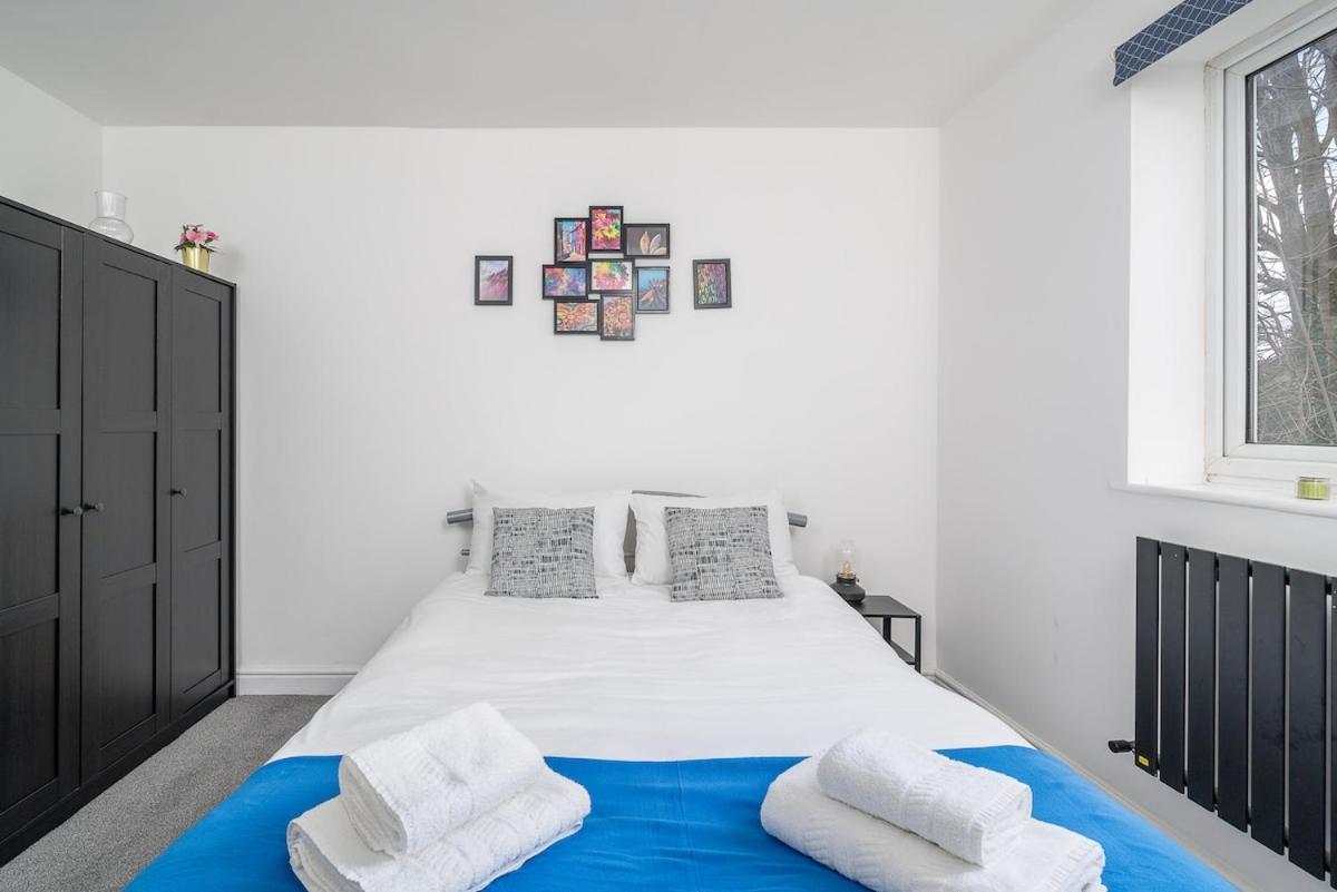 Harlesden, - Stylish Two-bedroom Apartment