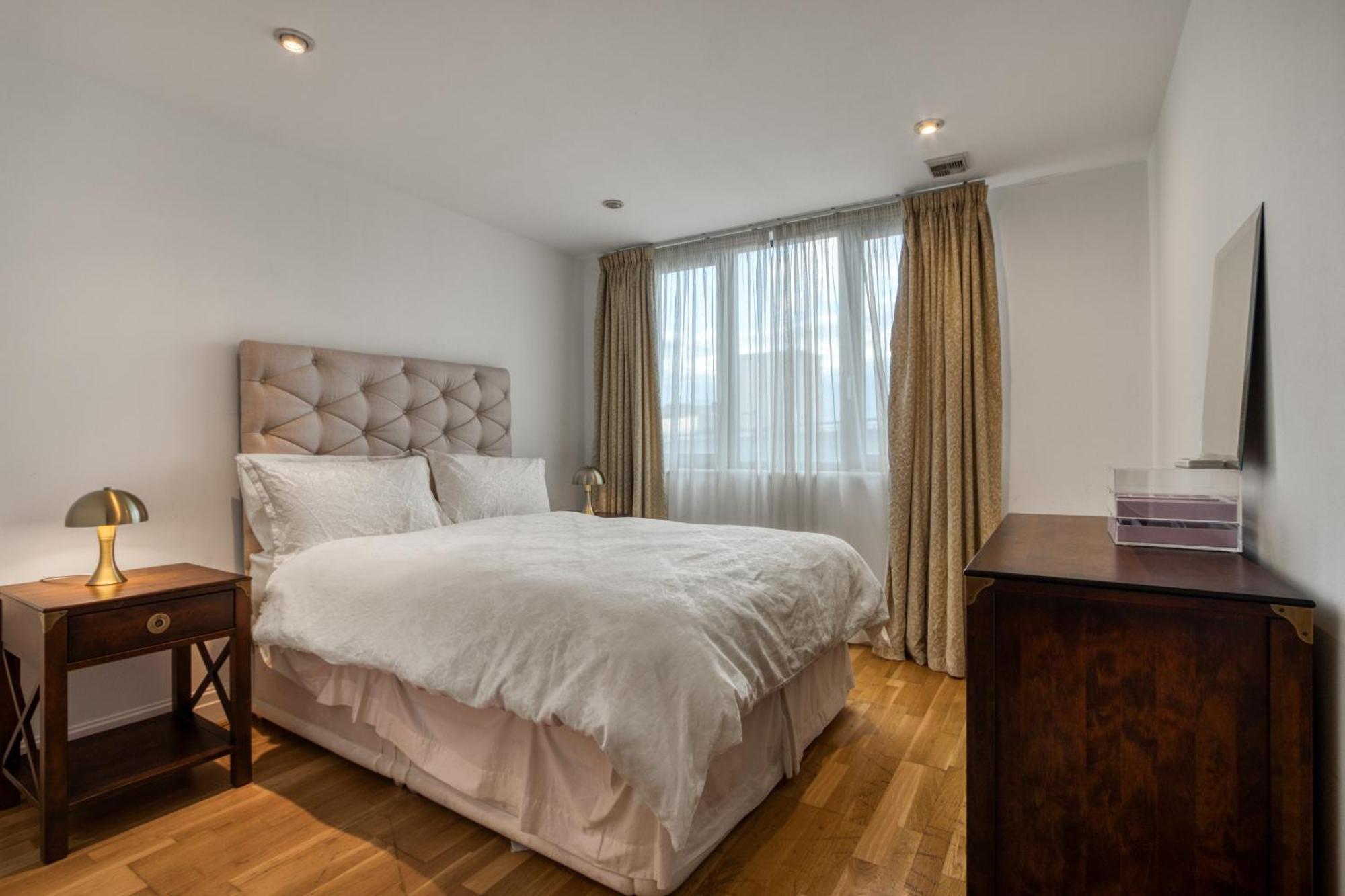 Paddington Spontaneous Side 2br 2ba * London