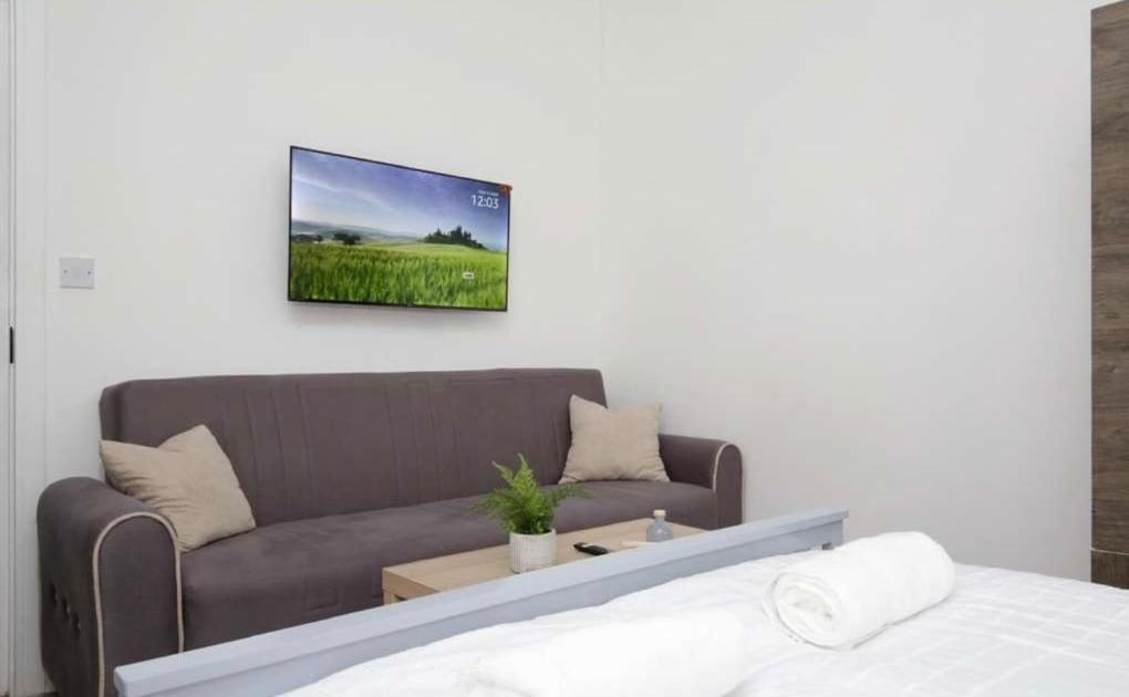 North 2 Bed Luxury Apartment