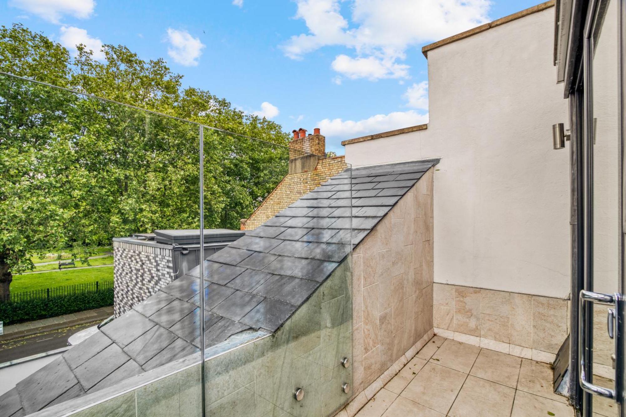 Bright & Glamorous 1br 1ba Private Balcony *