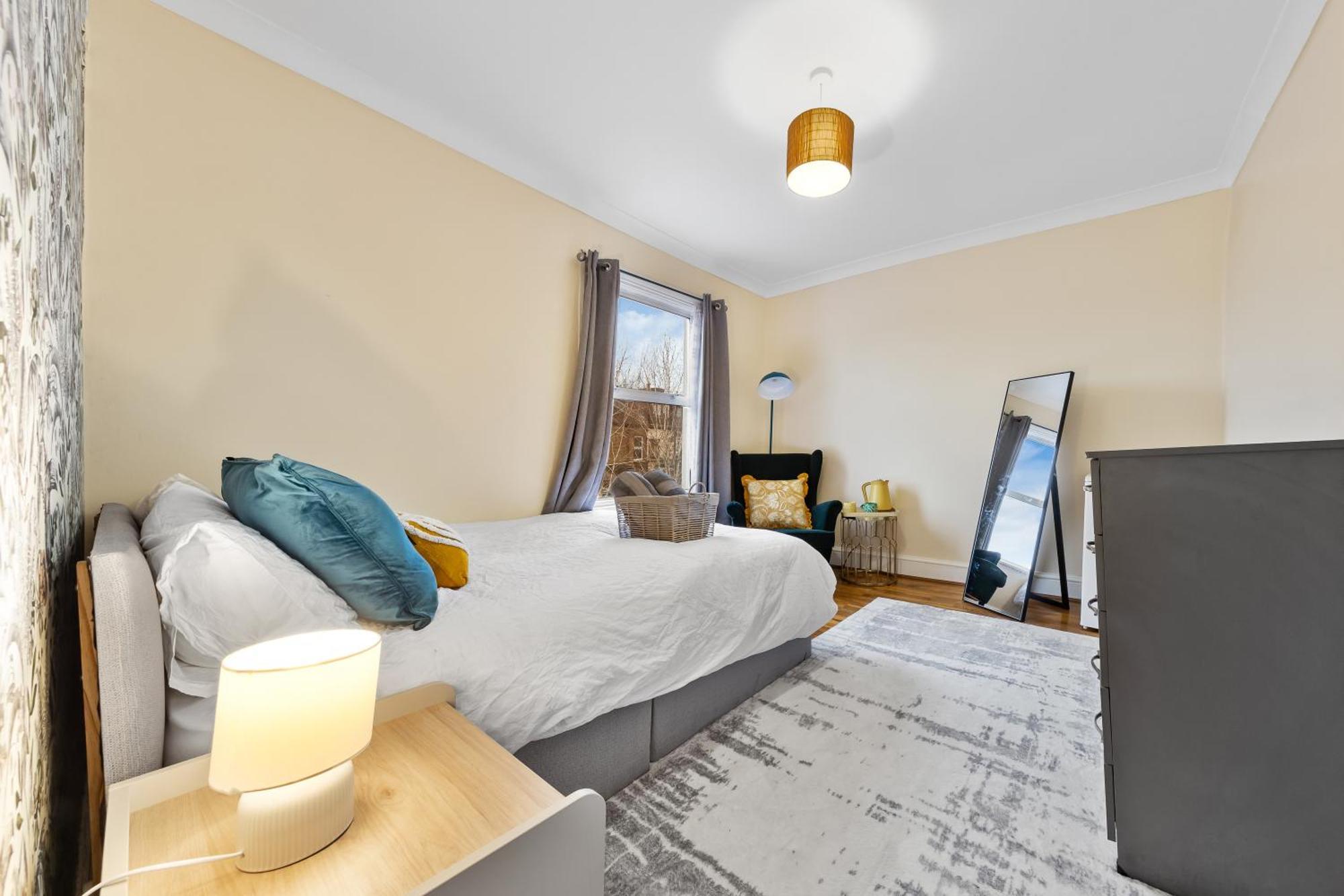 Homestay Charming 3br Near Tube - Walk To Cafes, Lloyd Park - Copeland 3br Combo *