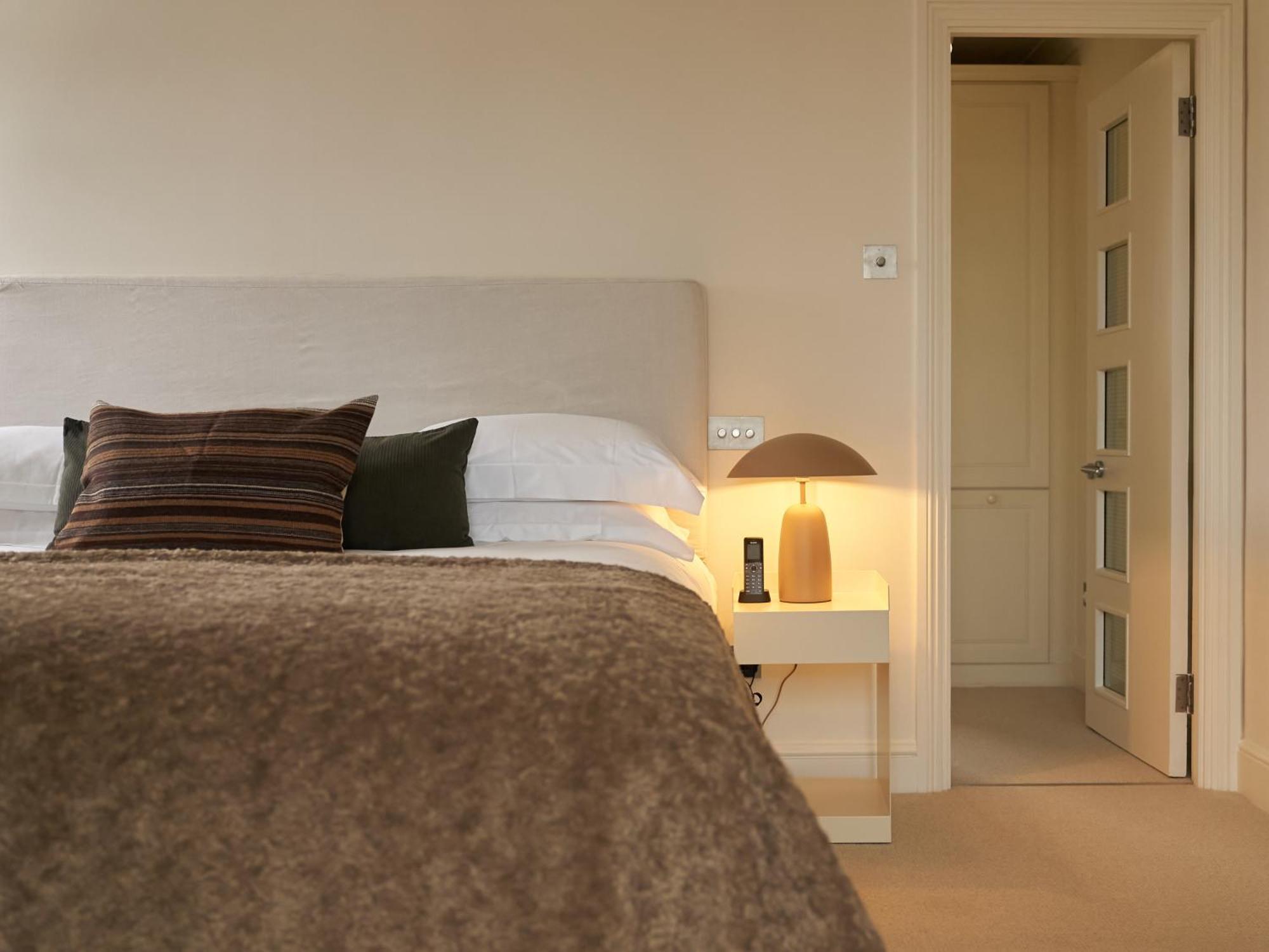 Europa House Aparthotel London