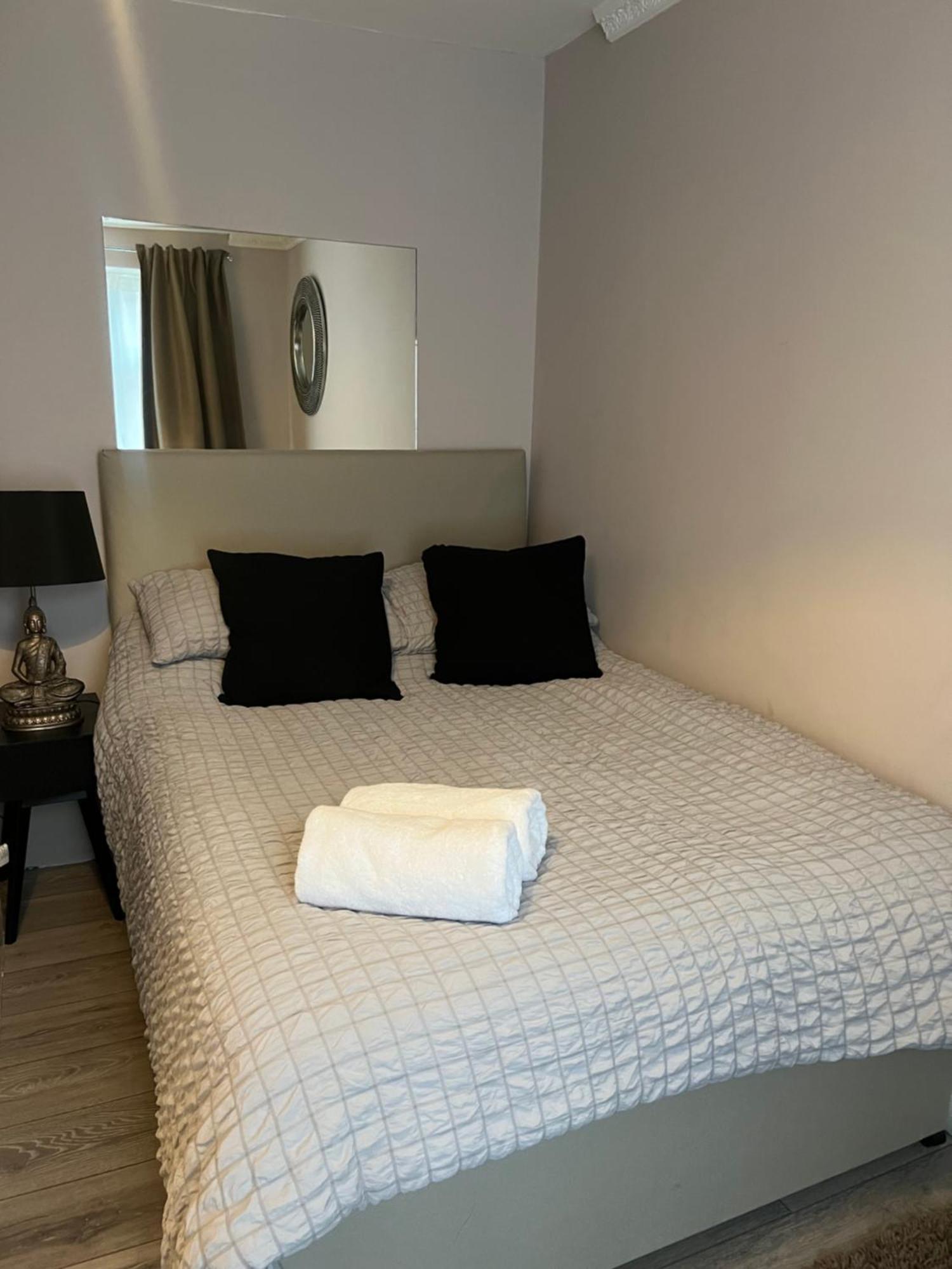 Apartment For Up To 6, Next To Big Ben & Eye *