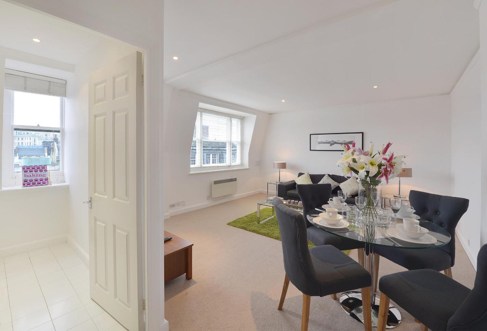 Apartment Hill Street Mayfair