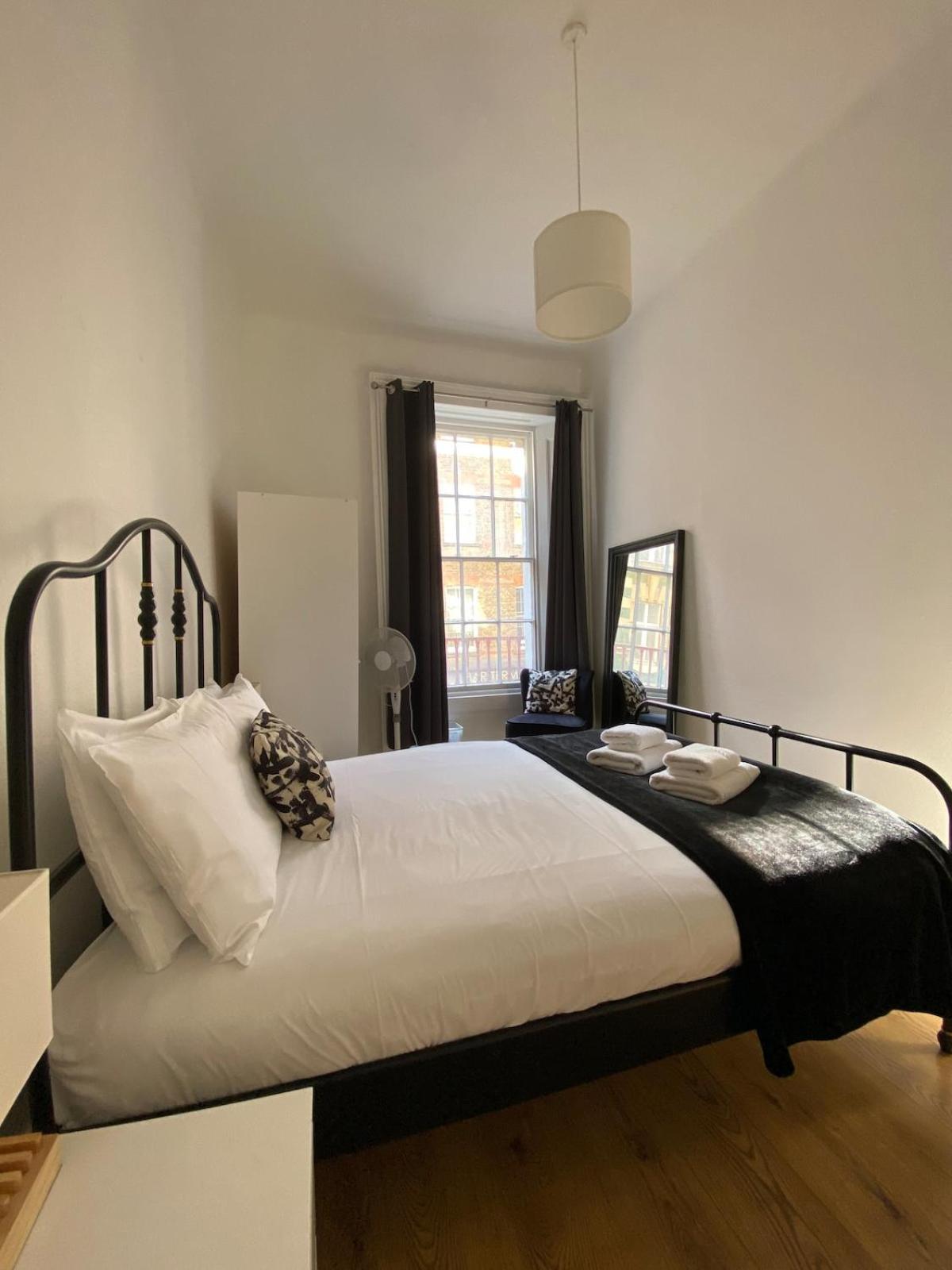 Spacious&bright 2 Bed-flat In London! Apartamento *