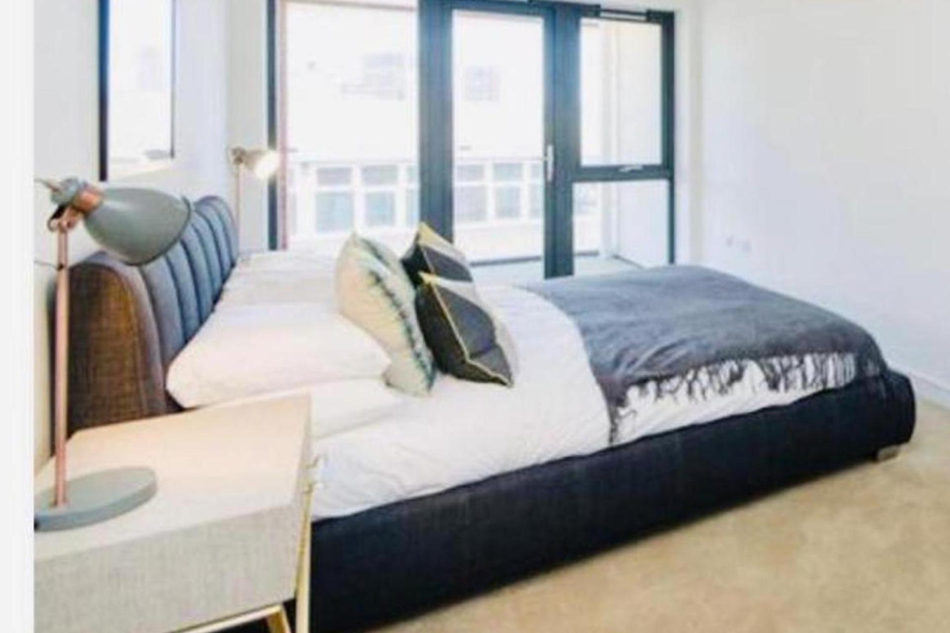 Impeccable 1-bed In Apartment London