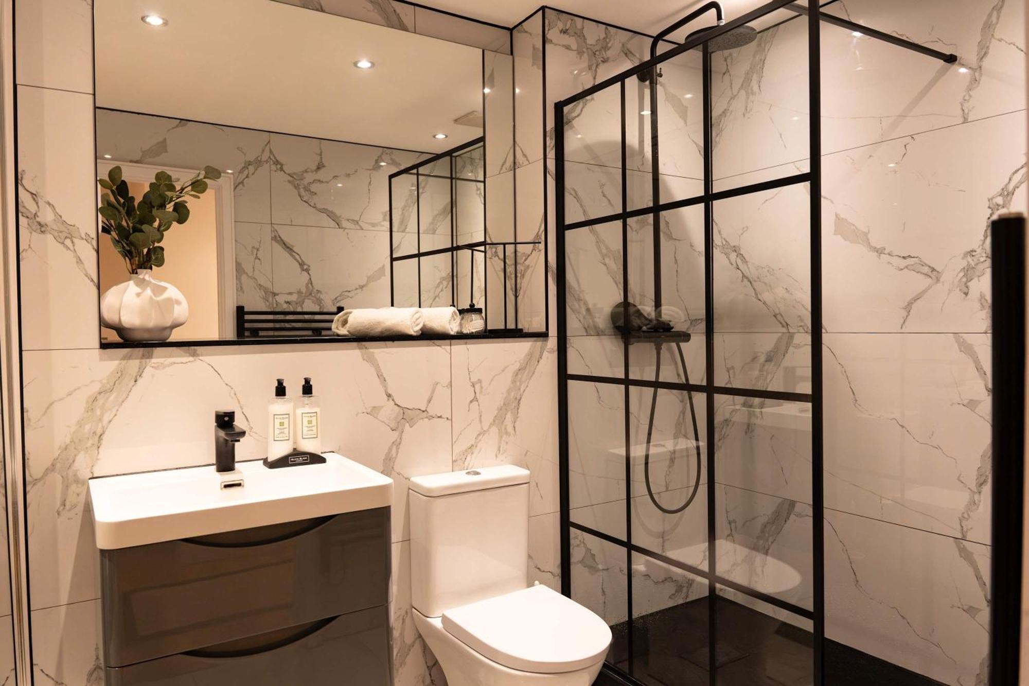 Madestays Premium Tower Hill Serviced Leilighet