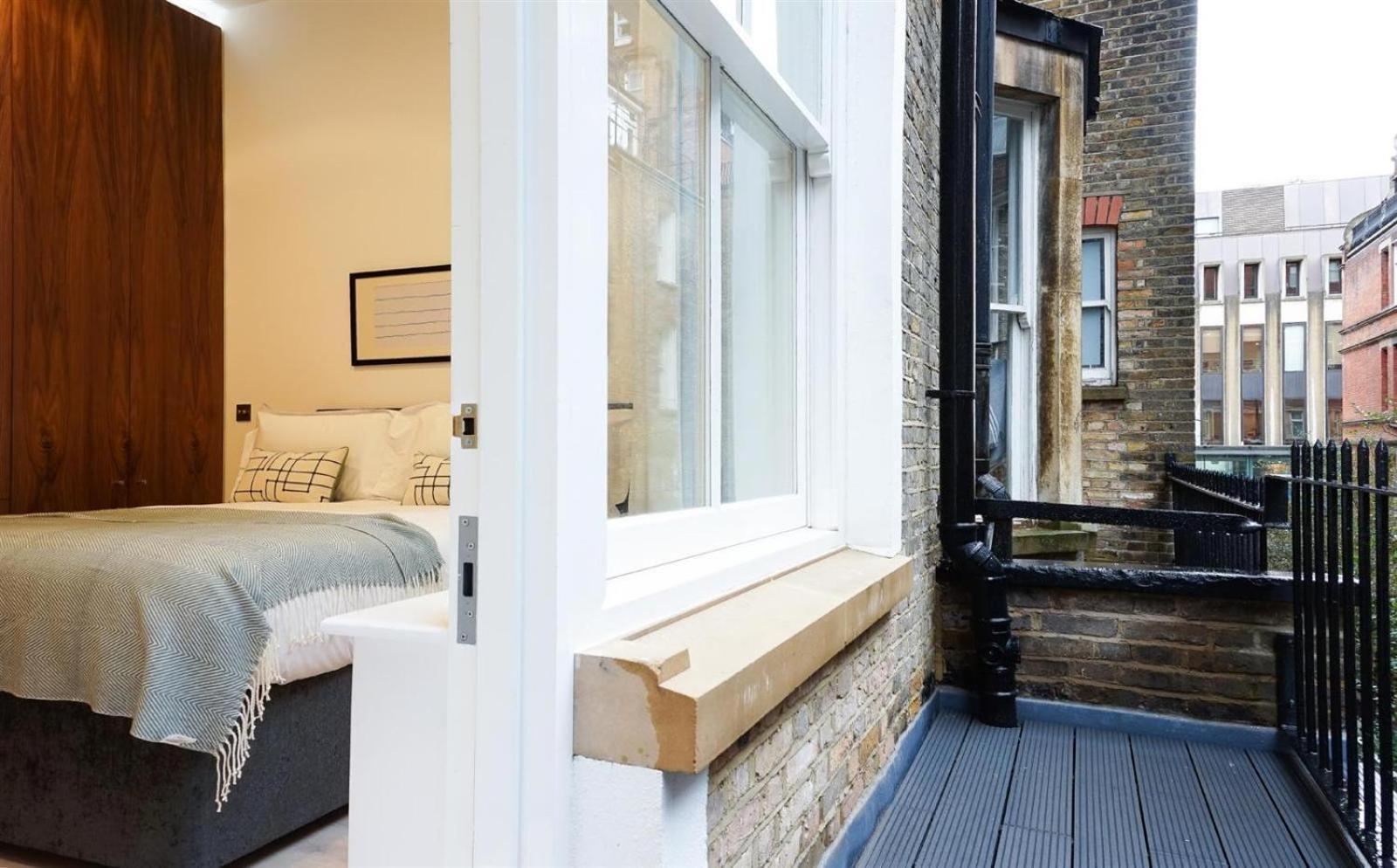 Clarges- Hsk Luxury London