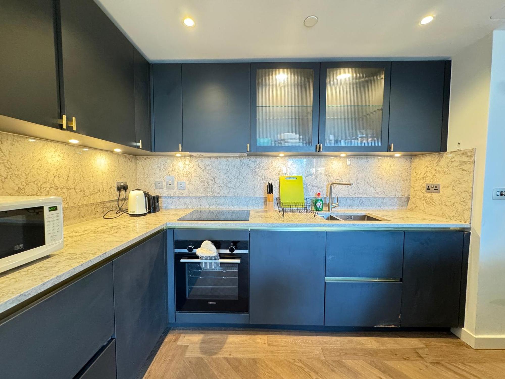 Spacious 2-bedroom Near Paddington & Hyde Park London