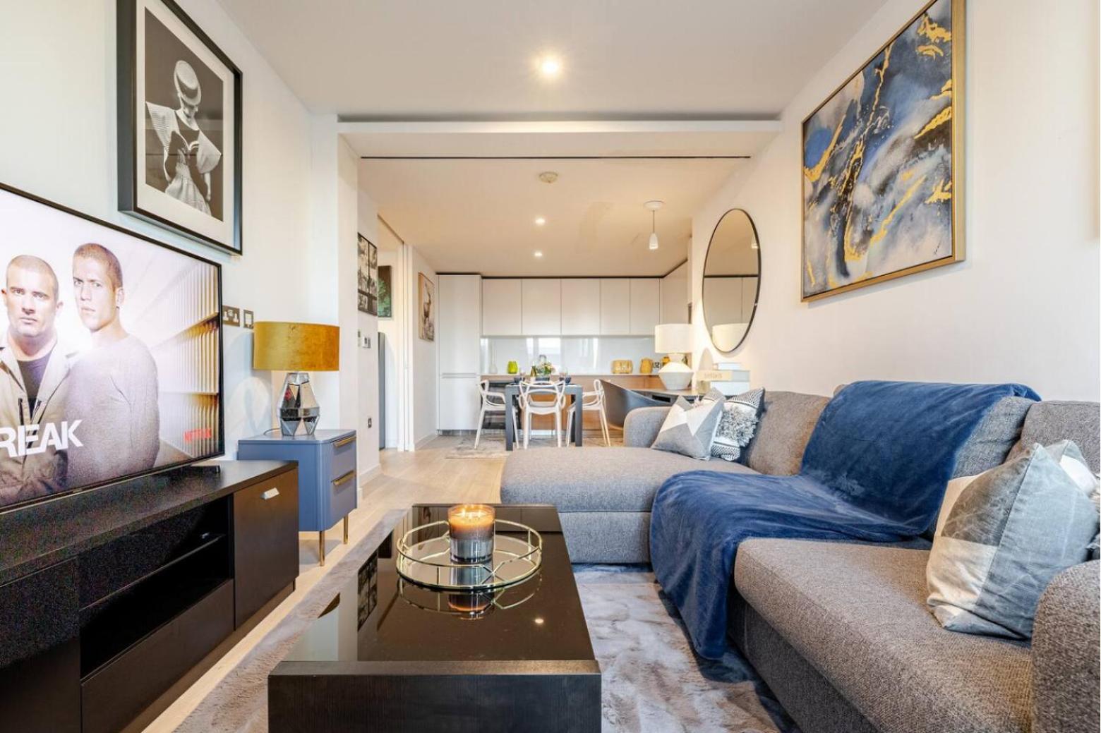 Soho 2 Bed Penthouse Modern * London
