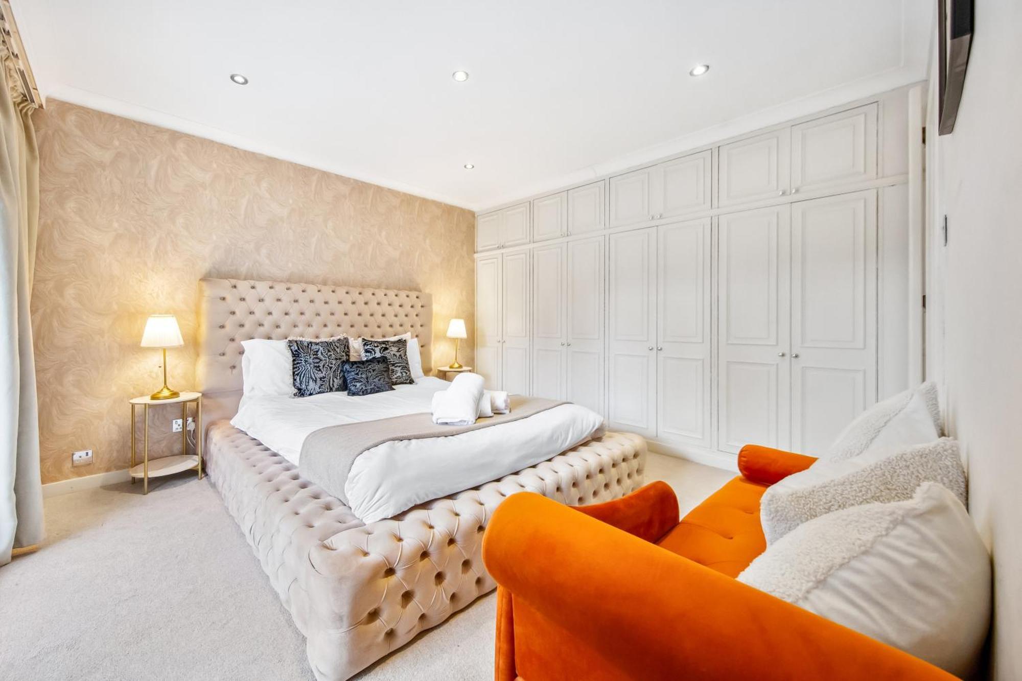 Apartment Ultra Luxury 4 Bedroom 3 Bathroom Knightsbridge Next To Harrods *