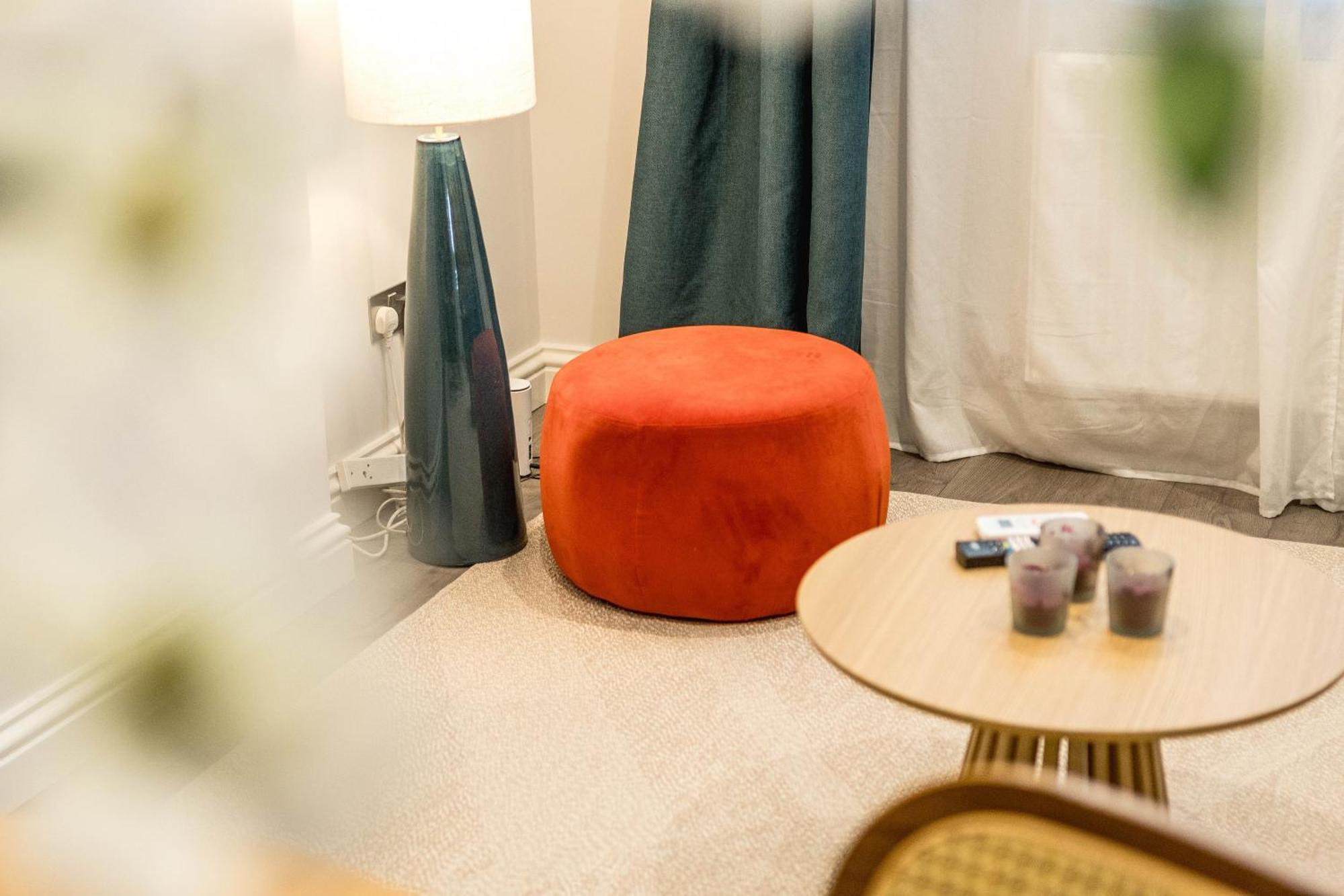 Brand New 1-bedroom In And Convenient Apartamento