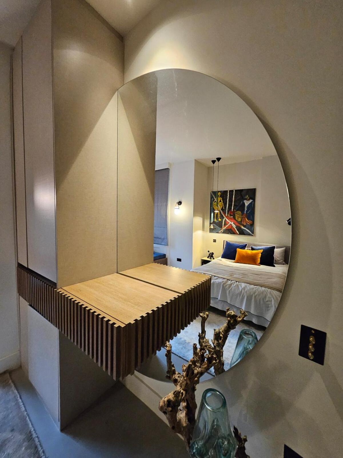 Apartment 2-bedroom In West Kensington London