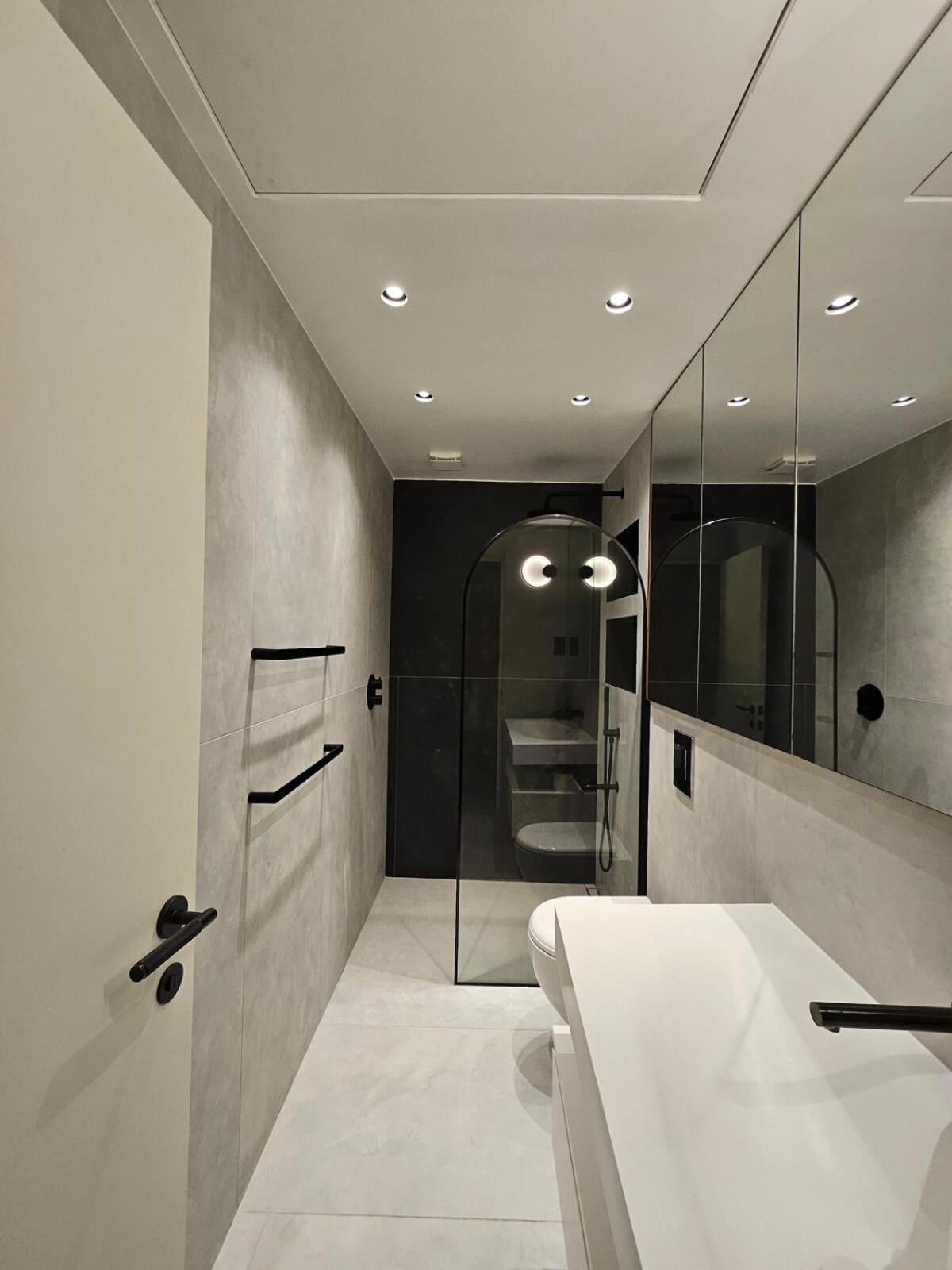 2-bedroom In West Kensington Apartment