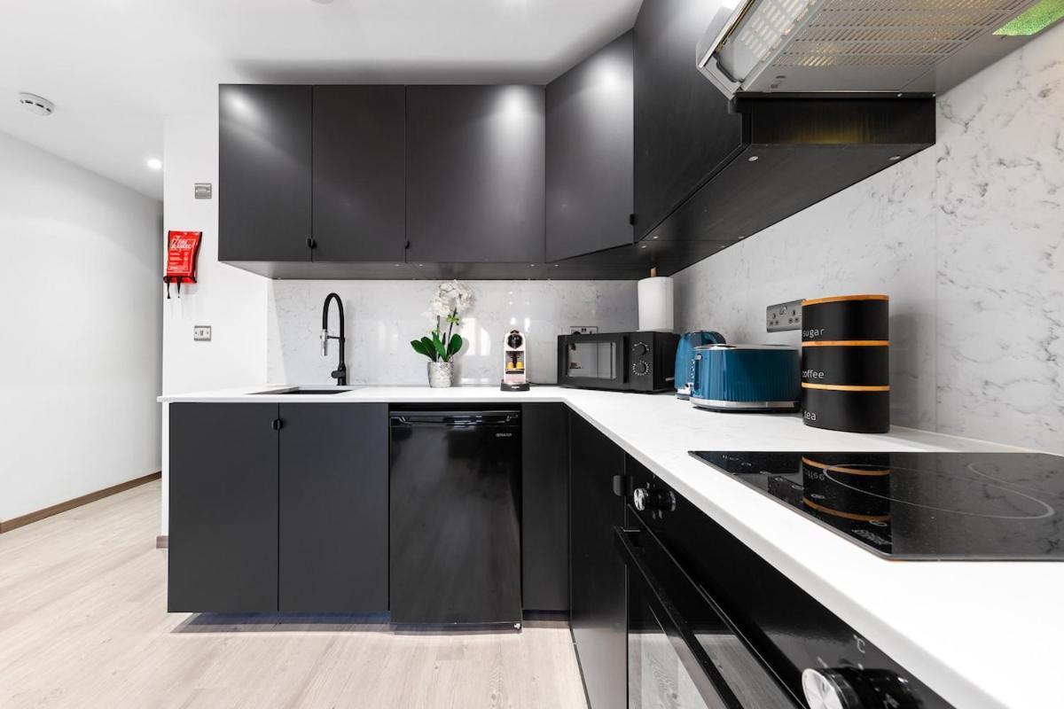 Modern - Near Station - London