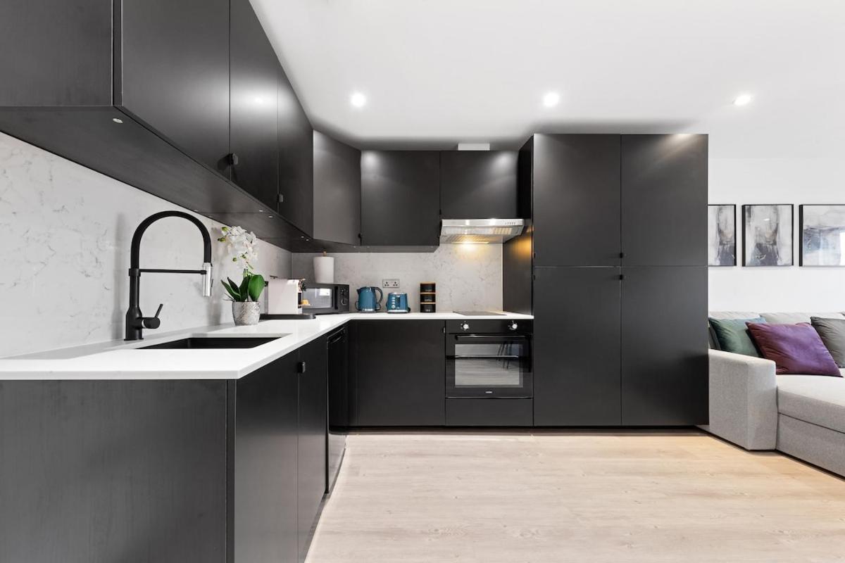 Modern - Near Station - Apartment *