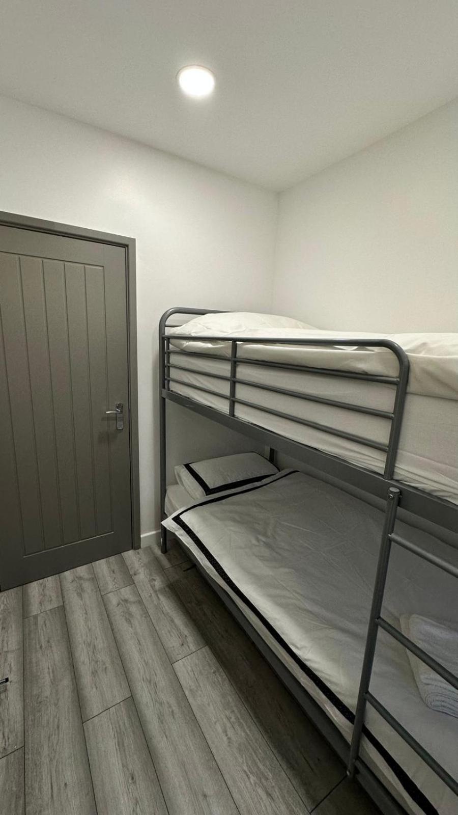 Leilighet Fully Furbished Entire Flat 3 *